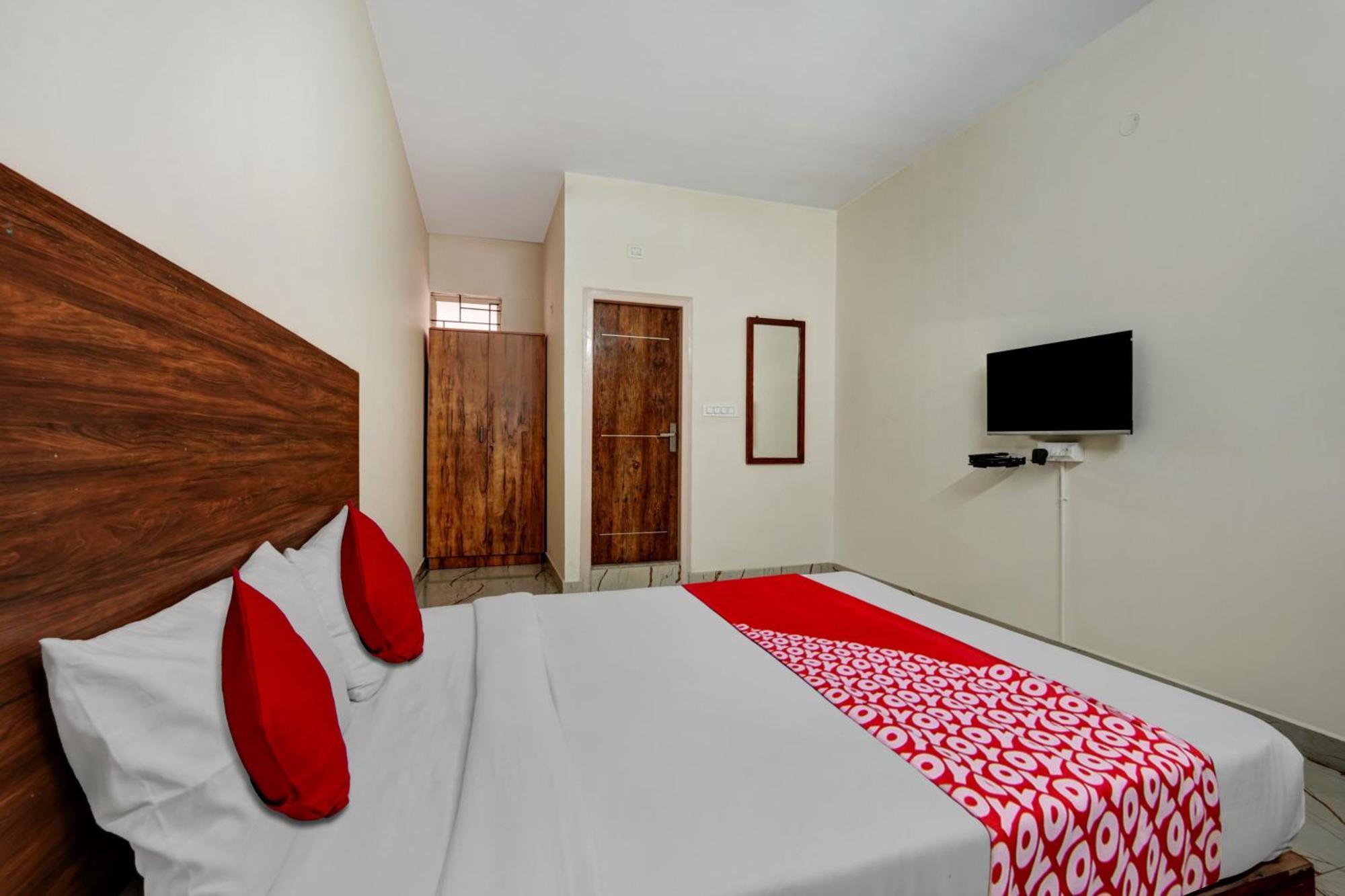 O Sri Balaji Comforts Hotel