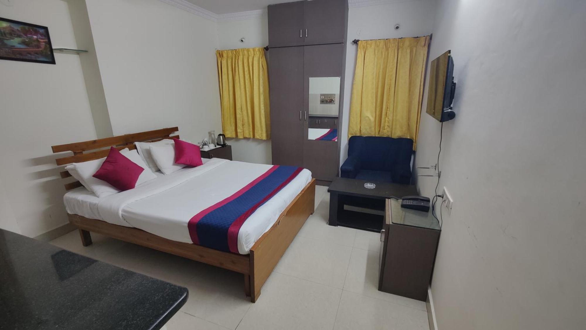 Mann Pasand Feel The Luxury Hotel 4*