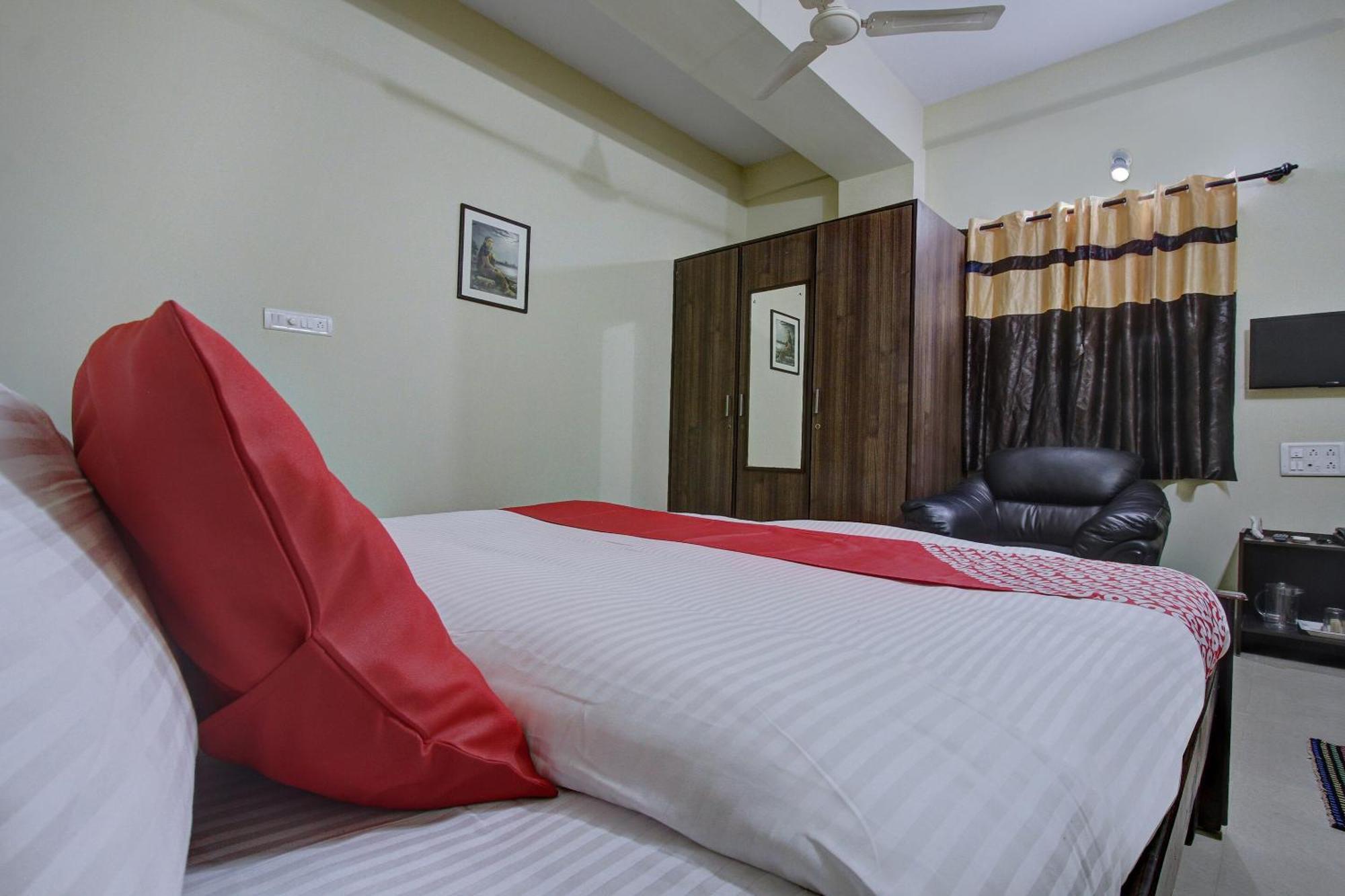 O Sri Sai Comforts Near Kengeri Bus Terminal Metro Station Hotel 3*
