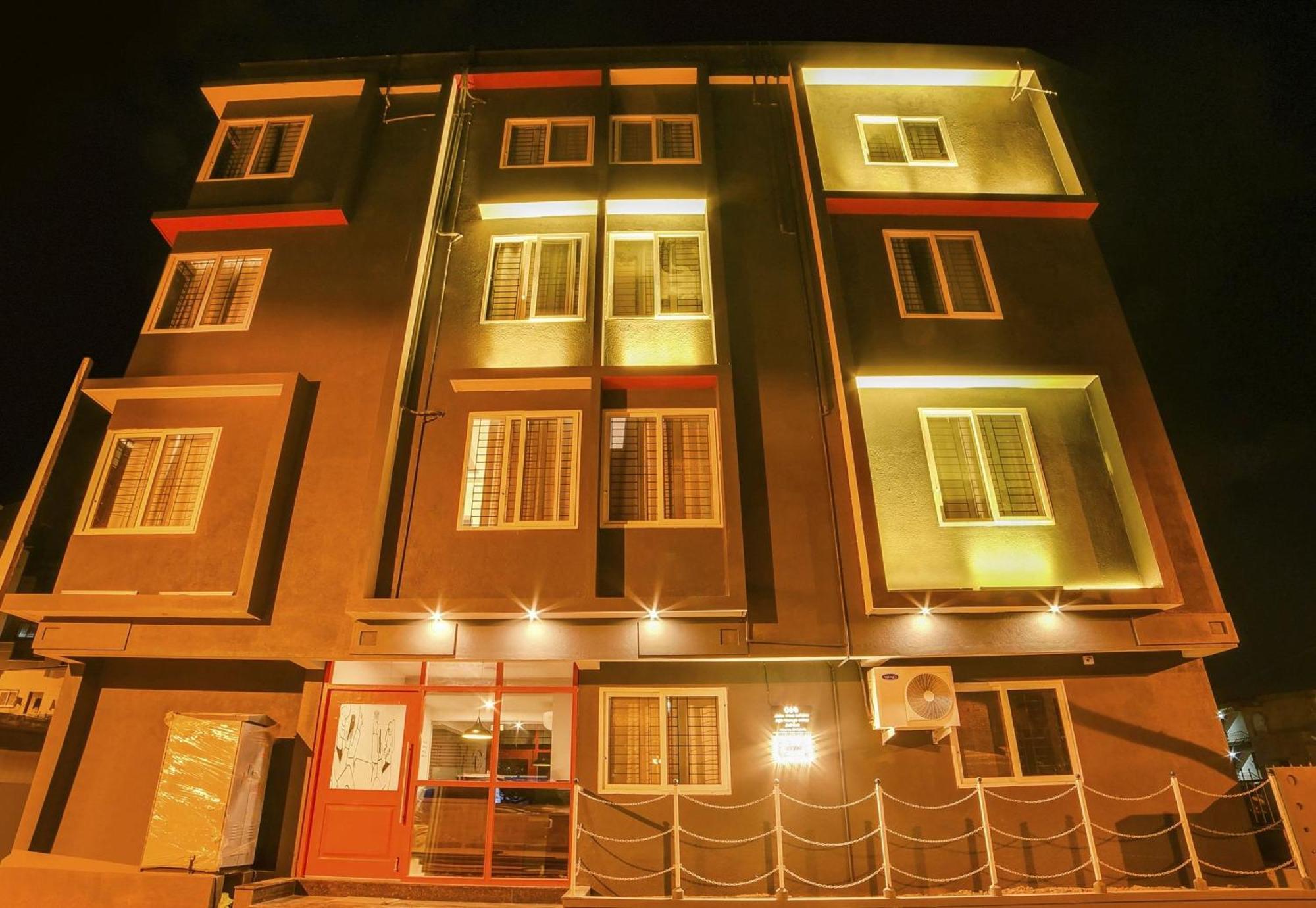 Hotel Townhouse Sarvar Hospitality Near Ascendas Park Square Mall
