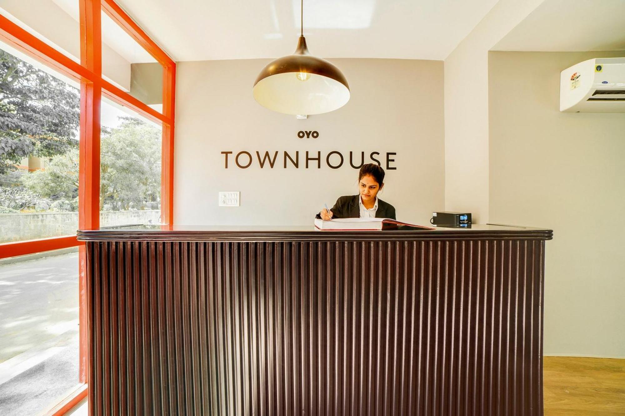 Townhouse Sarvar Hospitality Near Ascendas Park Square Mall Hotel 4*