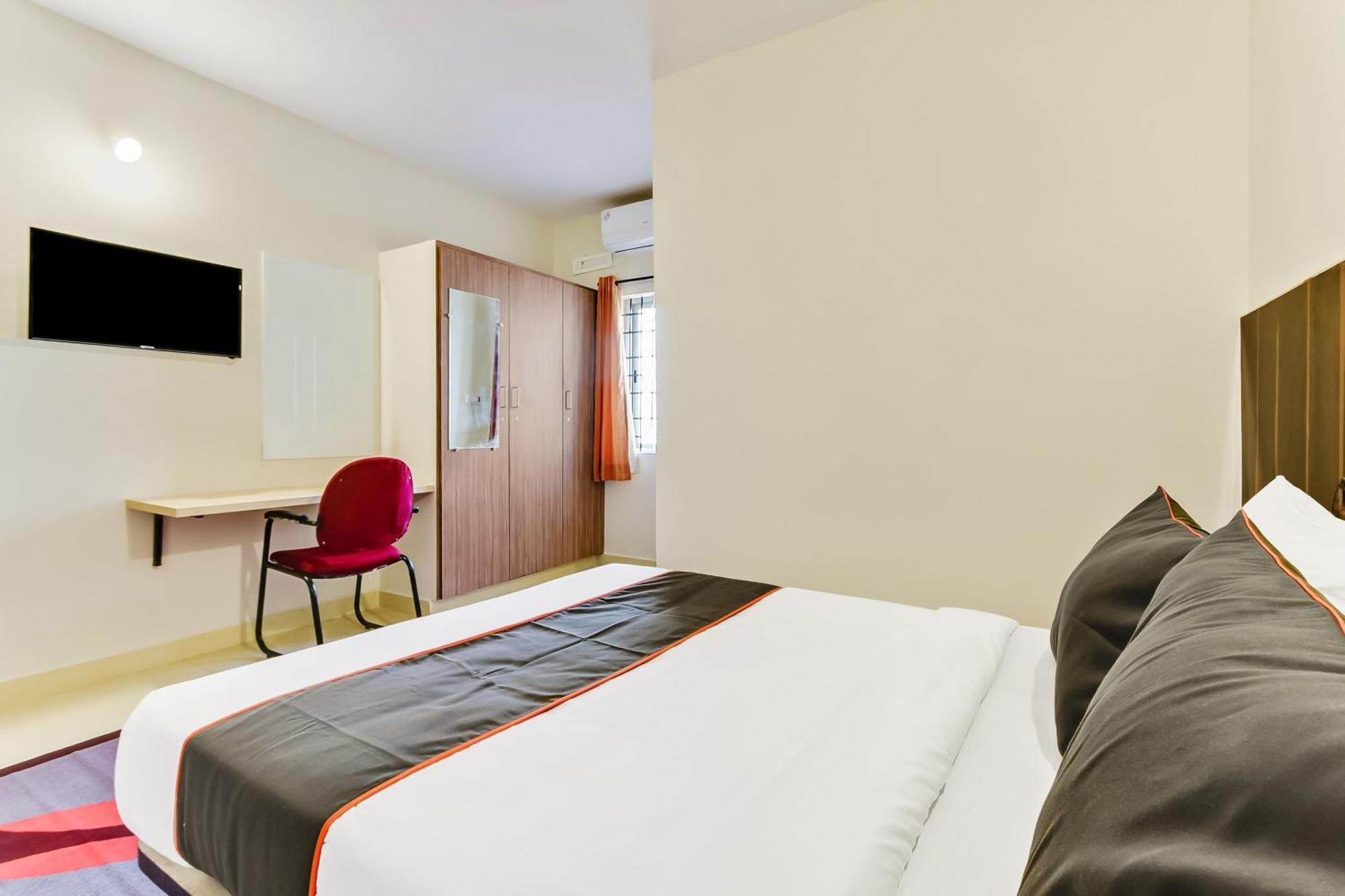 Hotel Collection O Vittala Comfort Near Ascendas Park Square Mall Bangalore