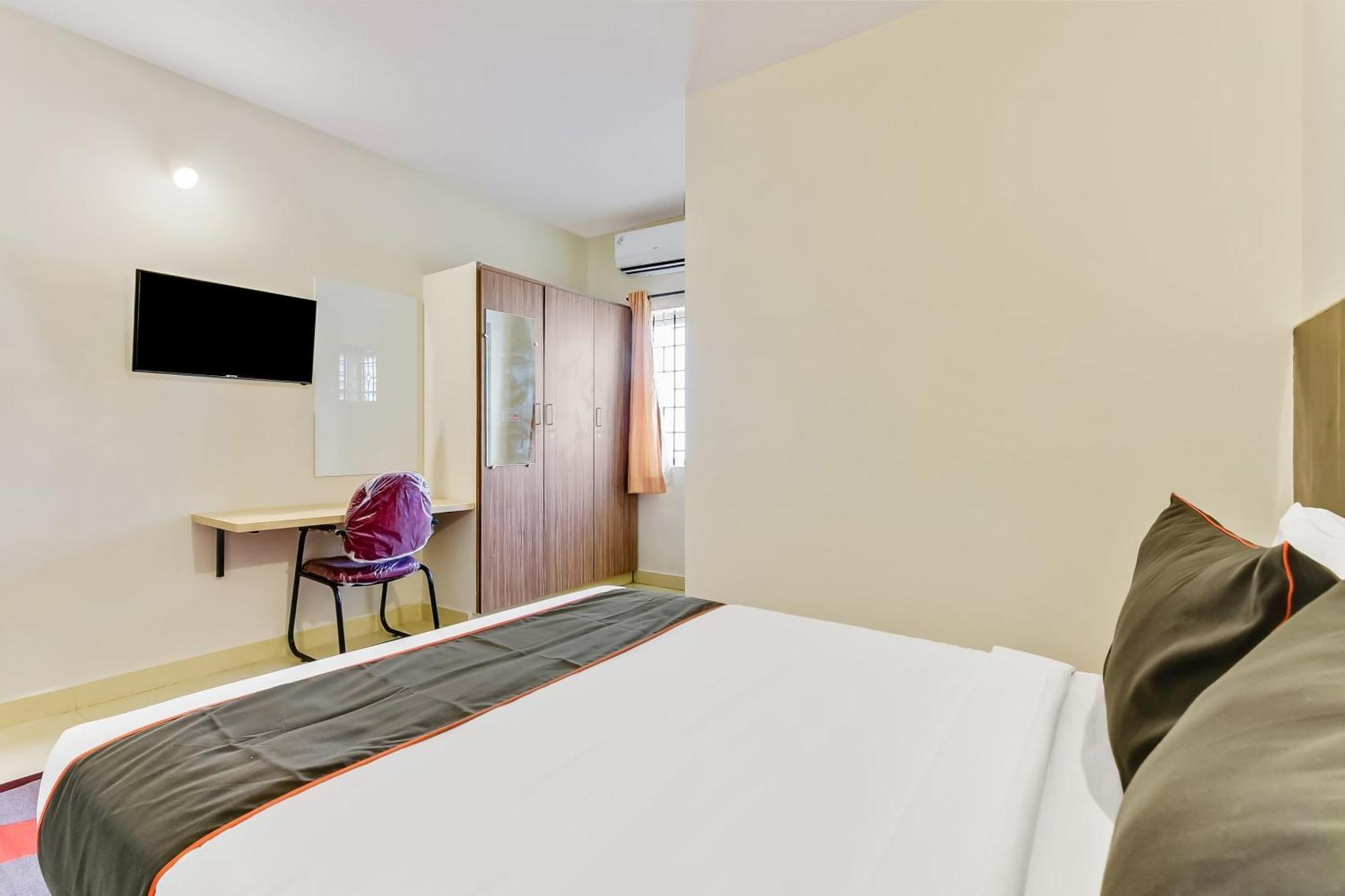 Hotel Collection O Vittala Comfort Near Ascendas Park Square Mall