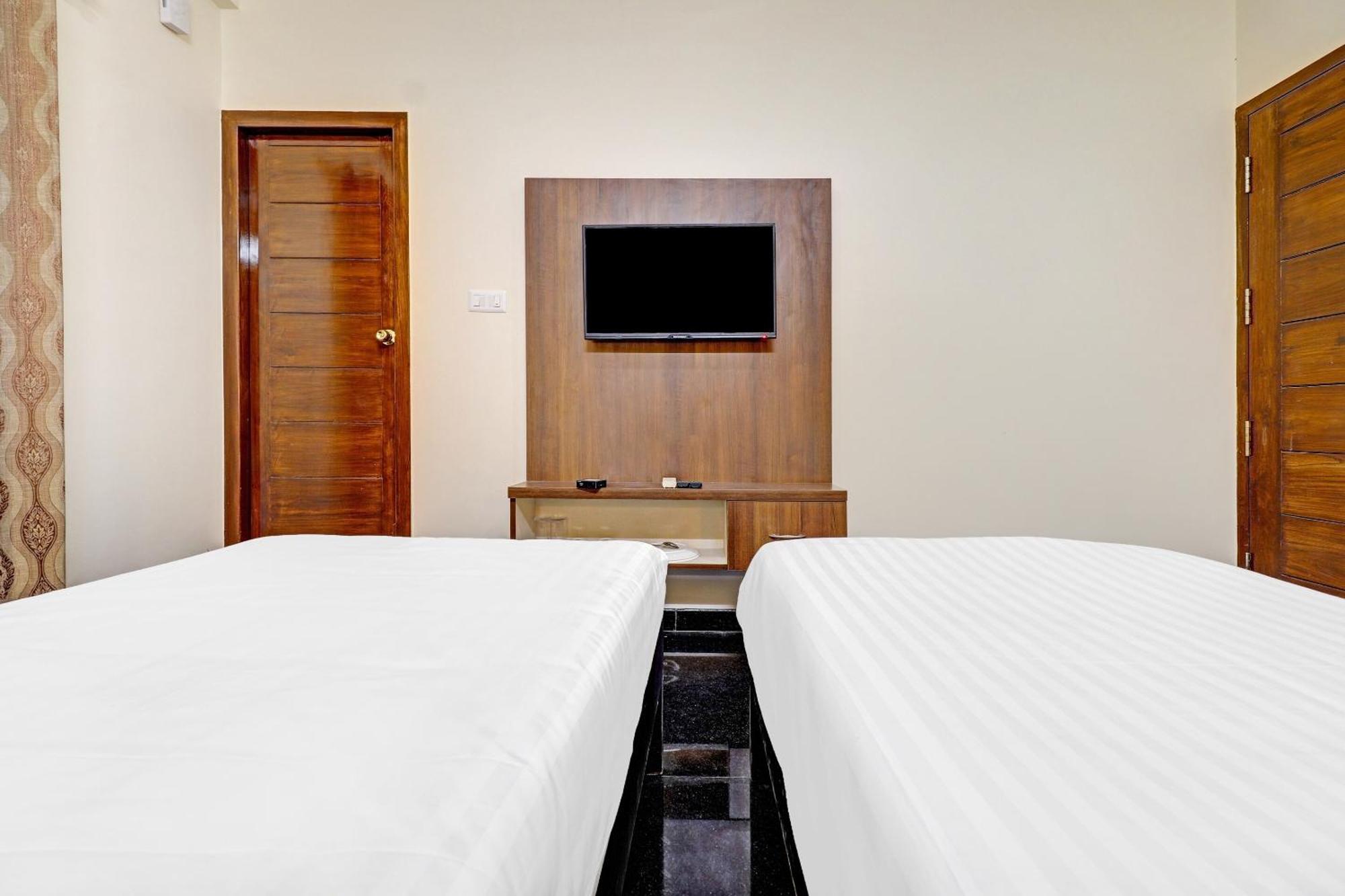 Hotel Capital O R R Residency 3*