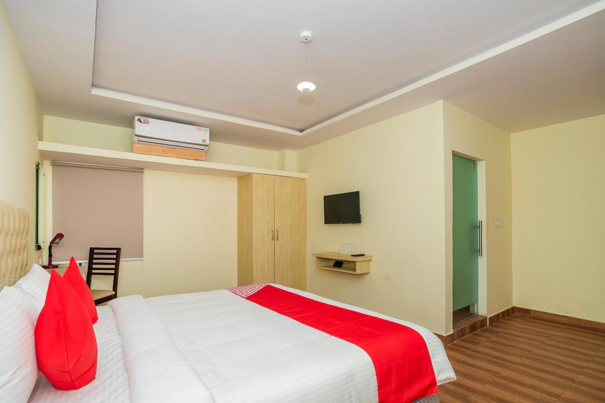 Hotel O Flagship 37297 N R Deluxe 3*