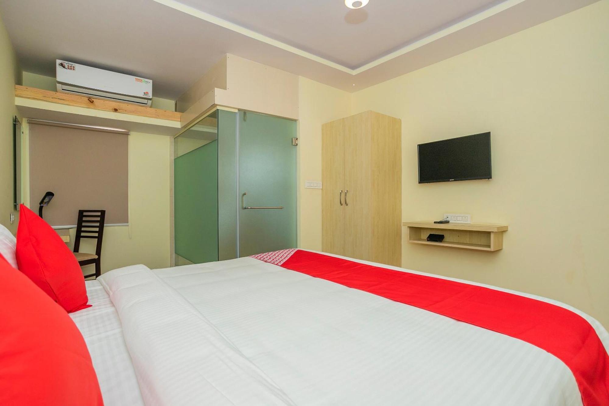 O Flagship 37297 N R Deluxe 3* Bangalore