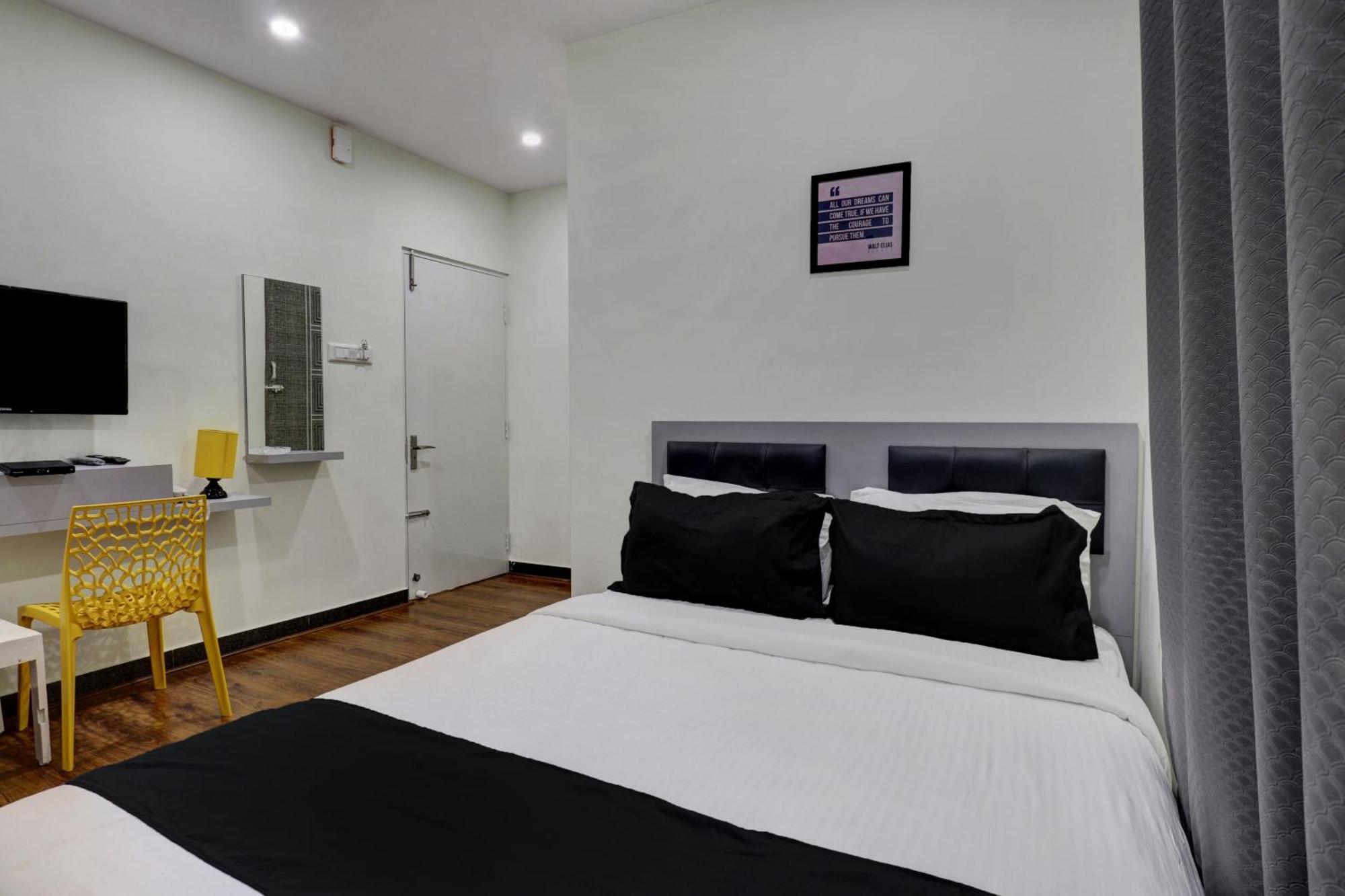 Collection O Ivory Pearl Hotel Bangalore