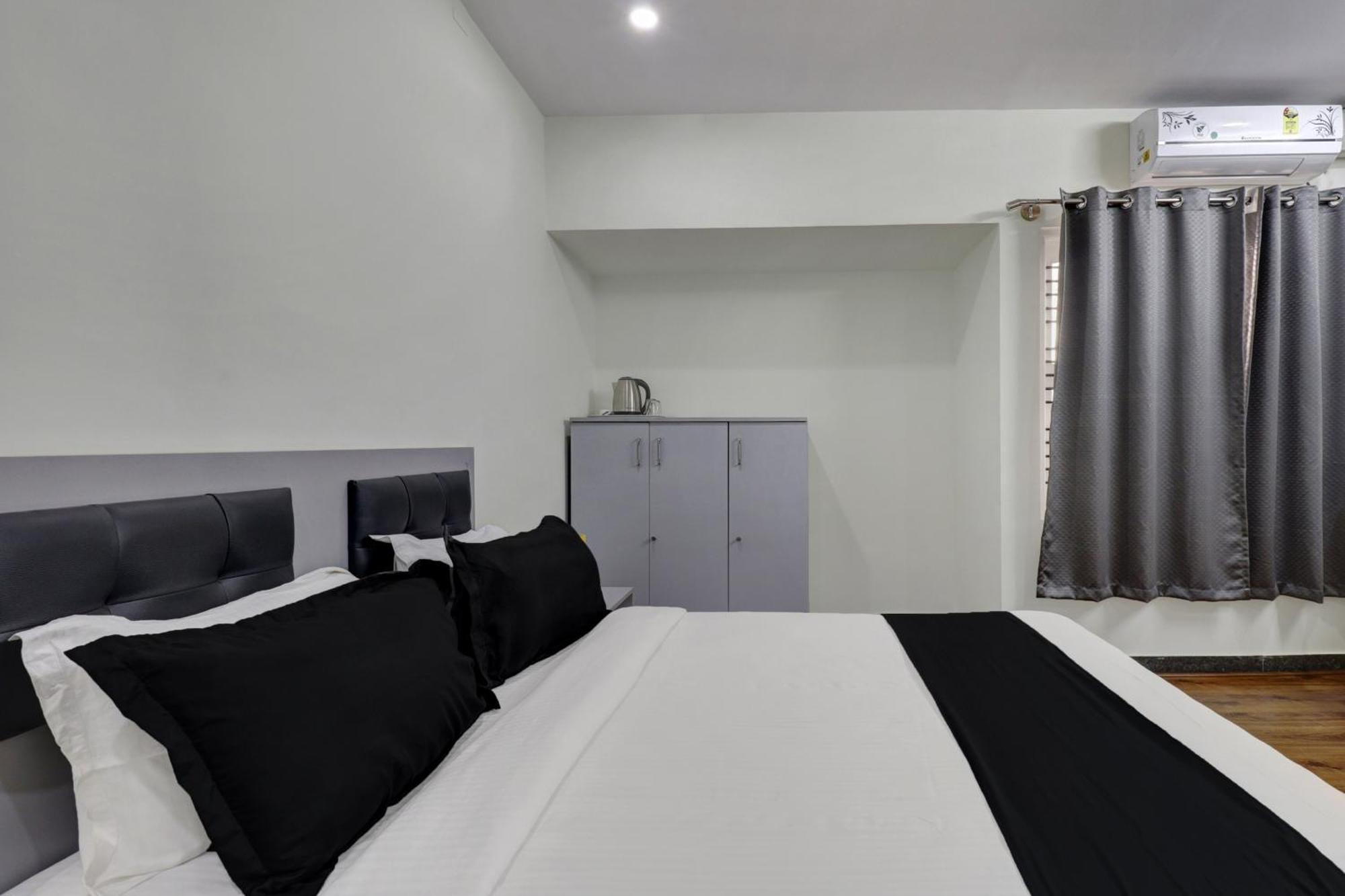 Collection O Ivory Pearl Hotel Bangalore
