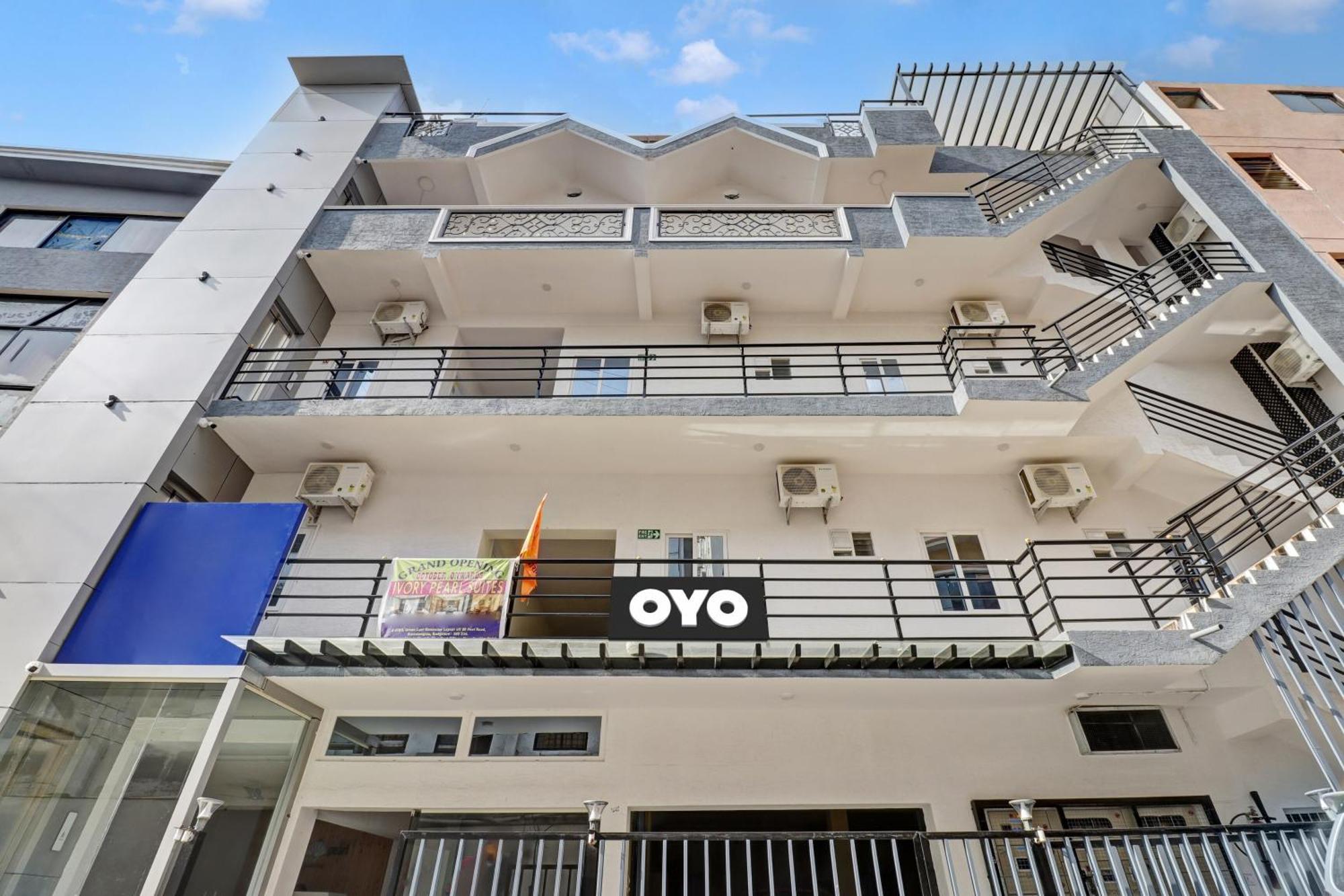 Collection O Ivory Pearl Hotel