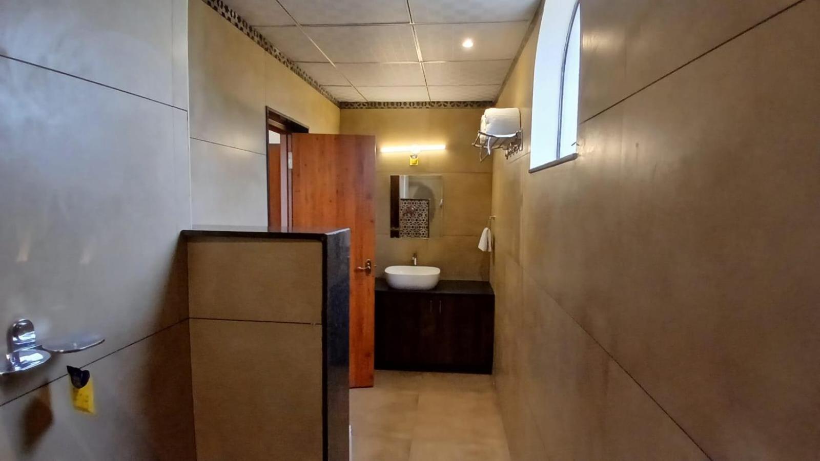 Hotel Pph Living Rajathagiri Palace Premium Bangalore