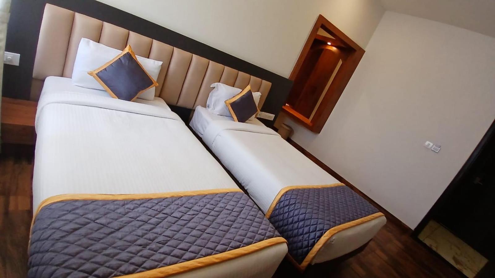 Pph Living Rajathagiri Palace Premium Hotel