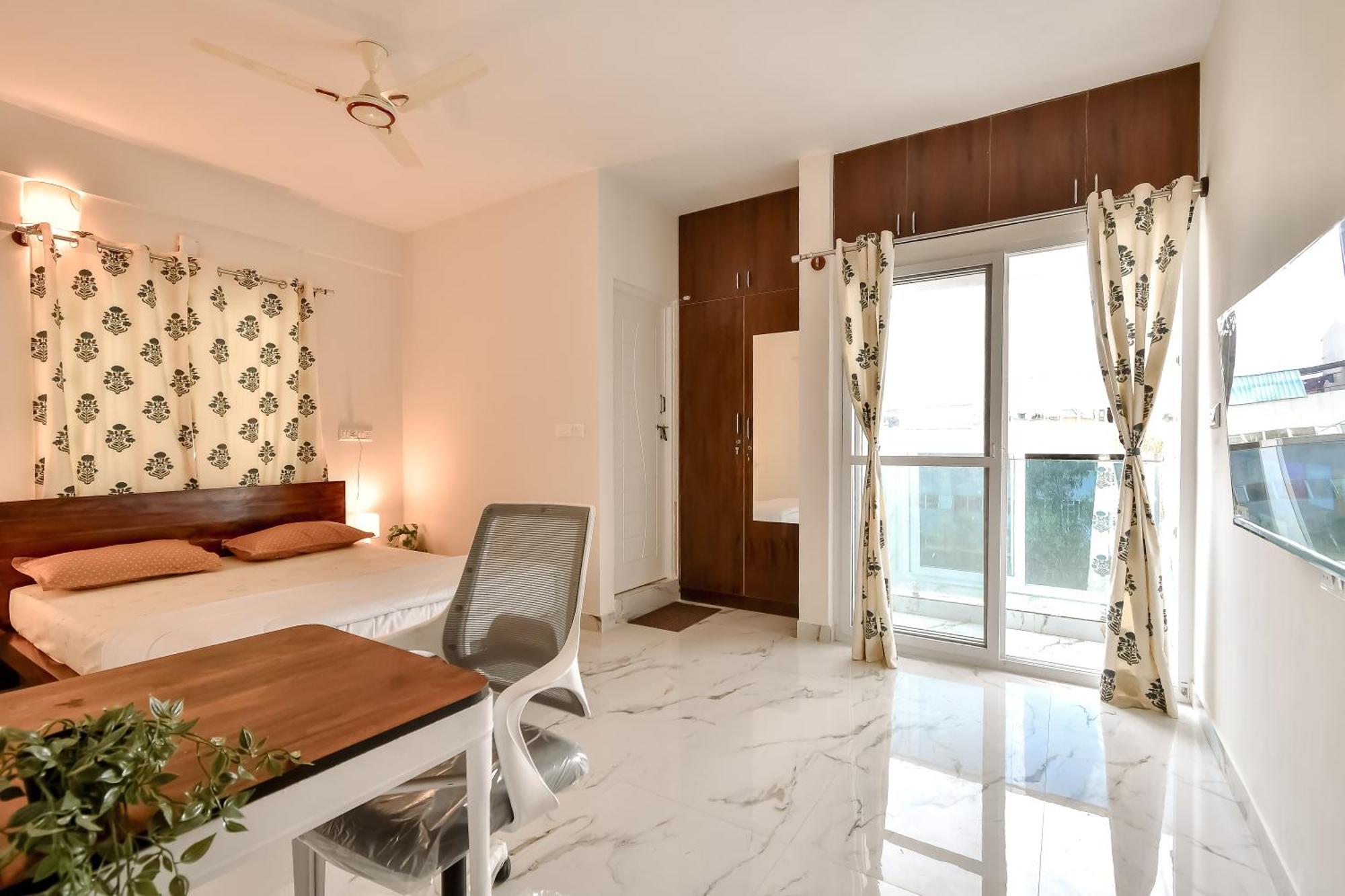 Hotel Namma Homeslice, Balcony In Brookefield