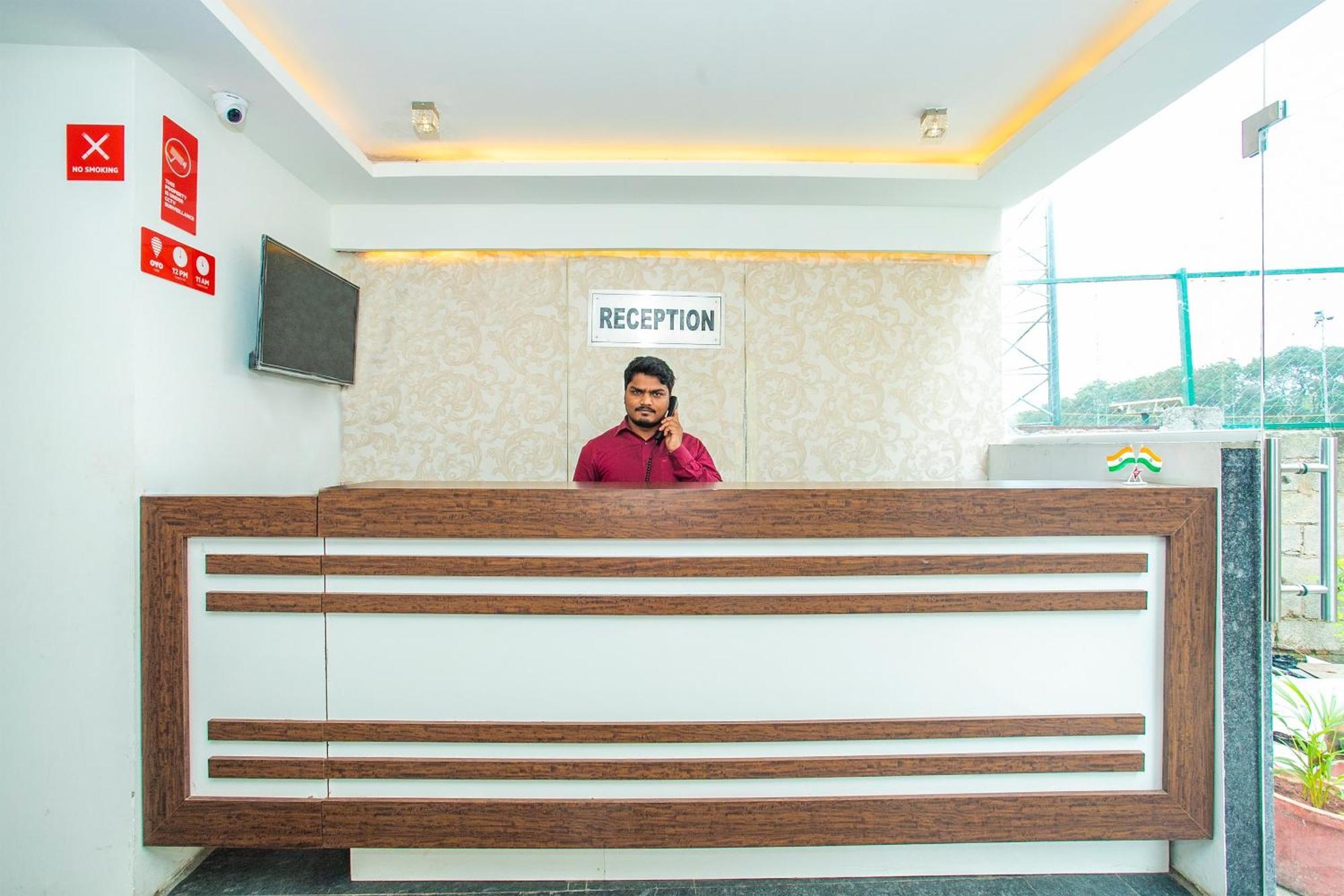 O Corner Golf View Near Embassy Golf Link Business Park Hotel Bangalore