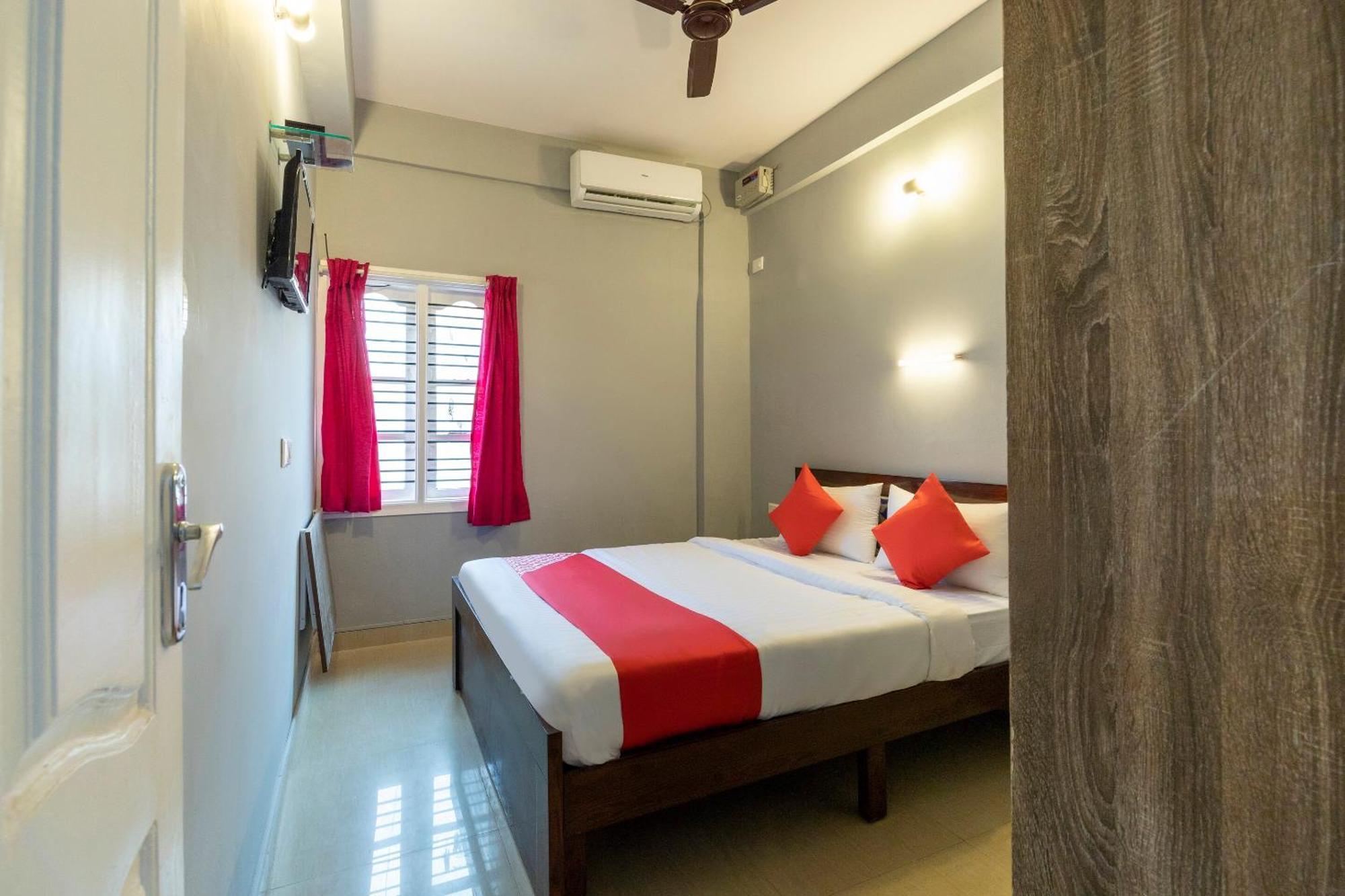 Hotel O Gold Inn Grey