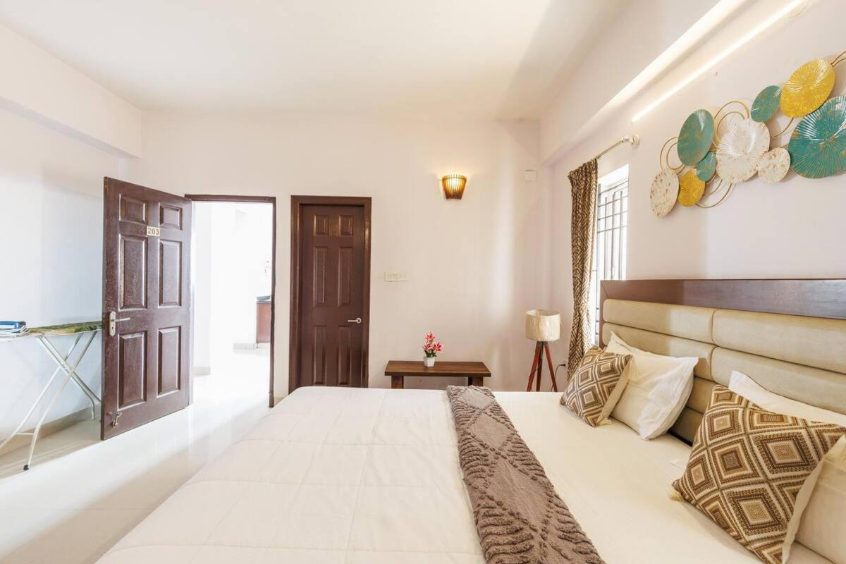 Hotel White Lotus By Orbit