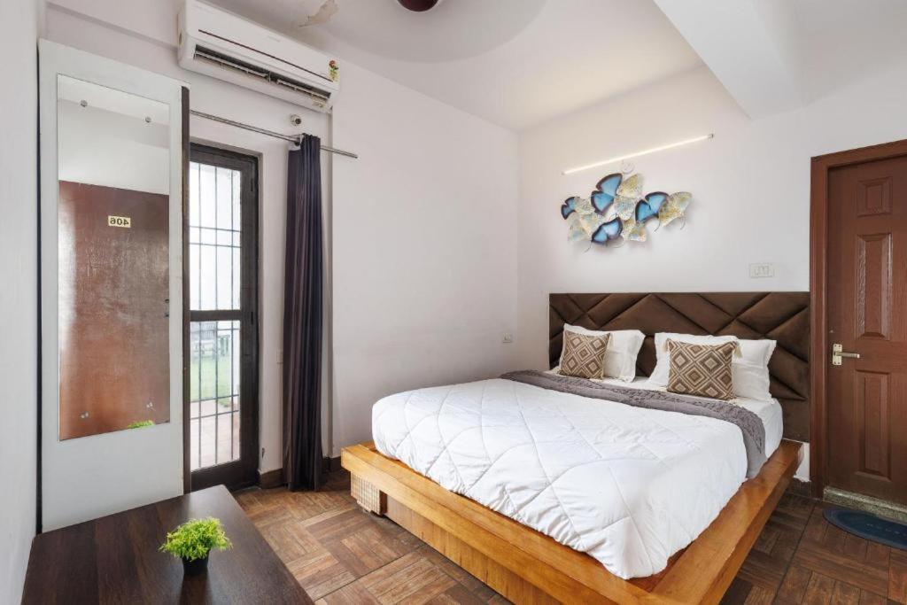 Hotel White Lotus By Orbit