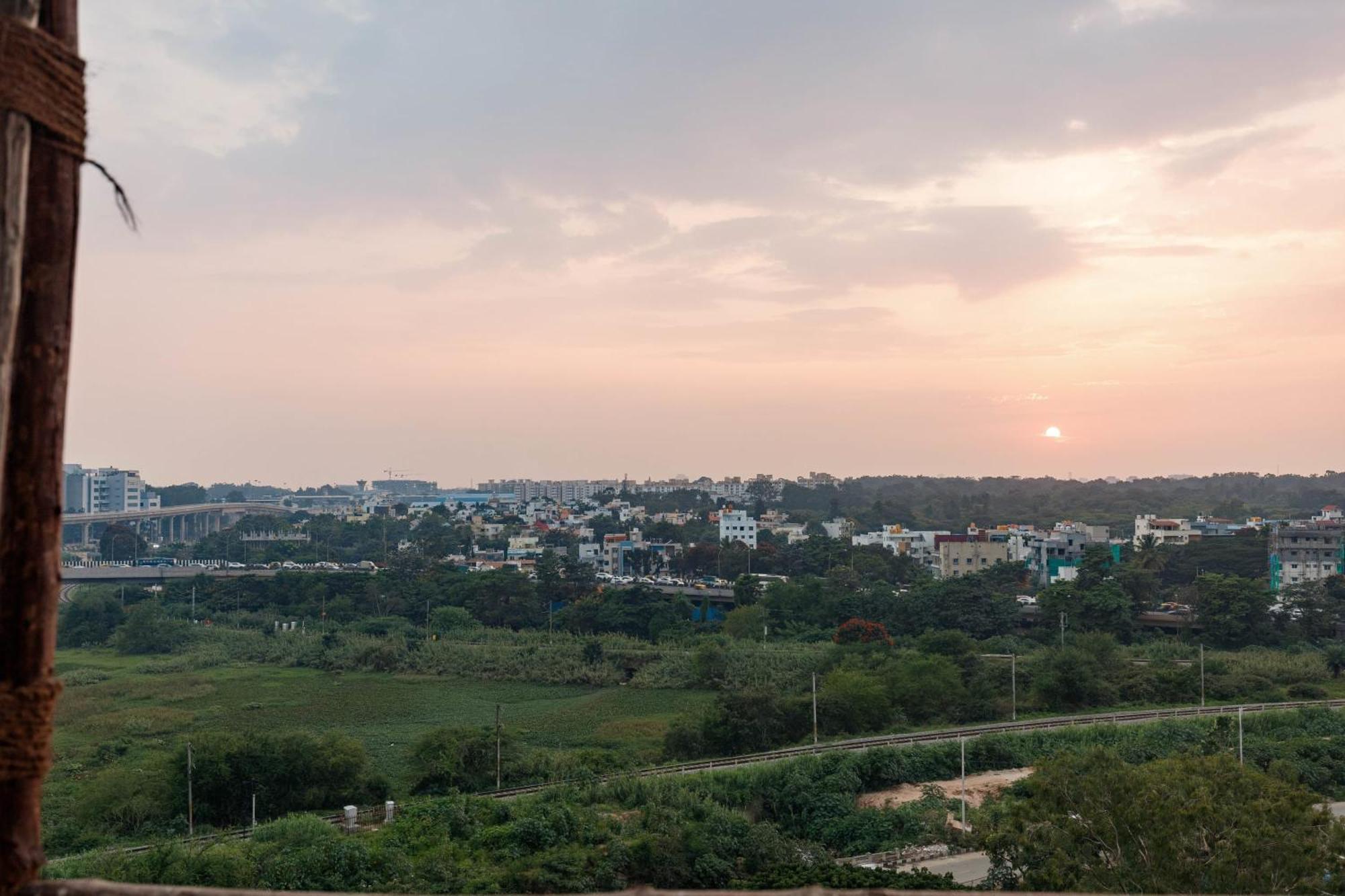 Lakeview Nr Indiranagar 30n Min * Bangalore