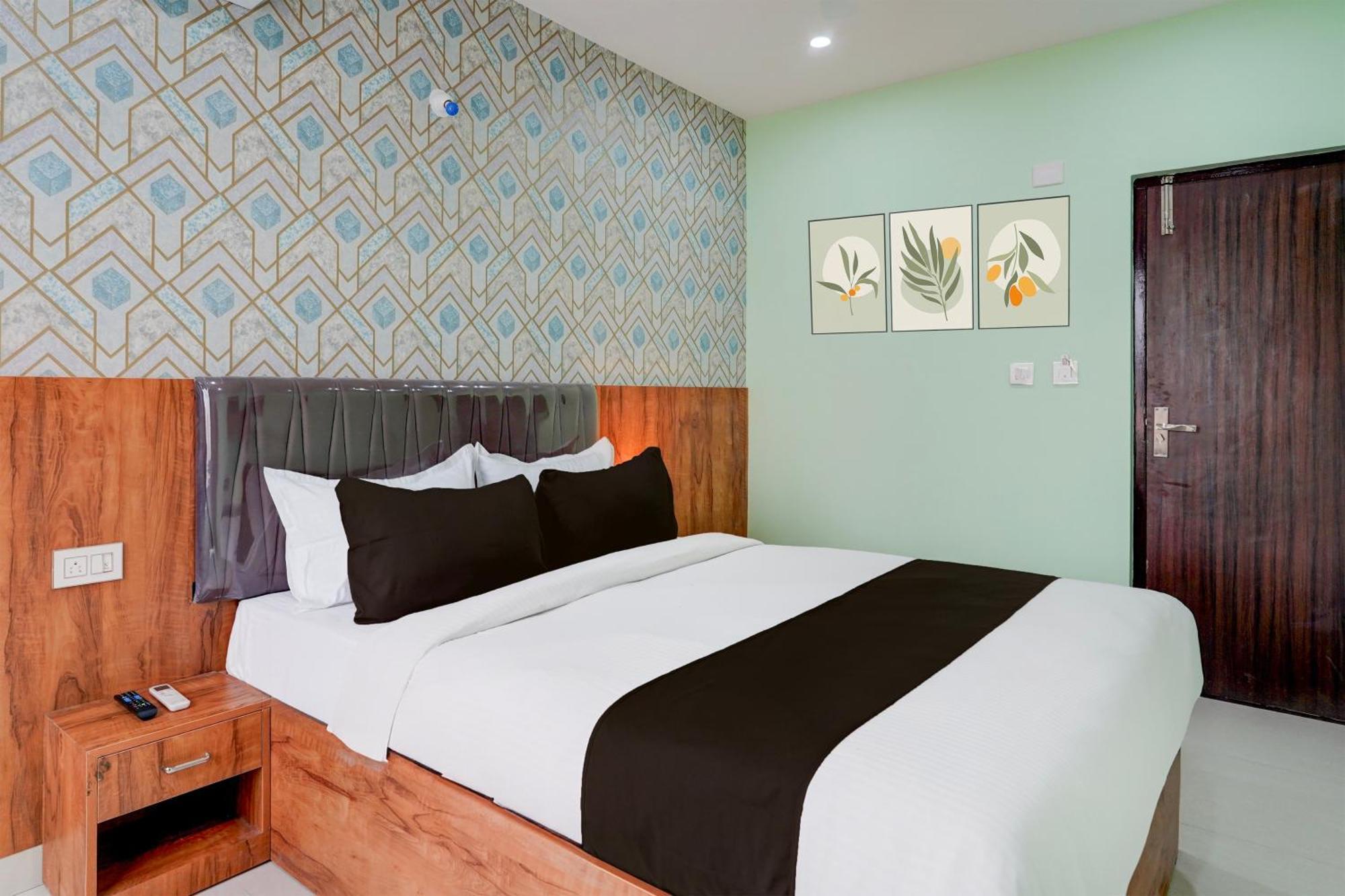 O Golden Comforts Hotel Bangalore