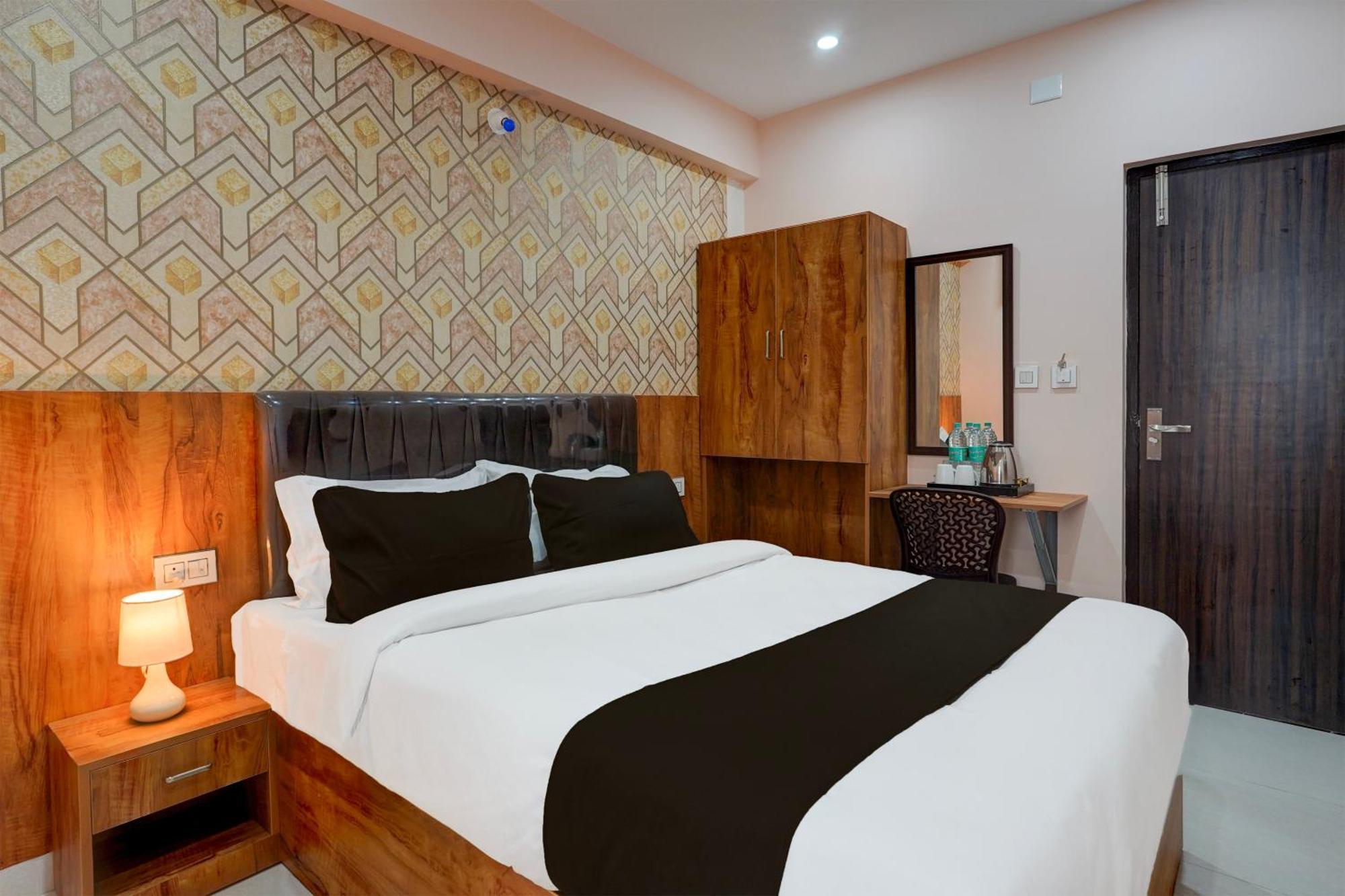 O Golden Comforts 3* Bangalore