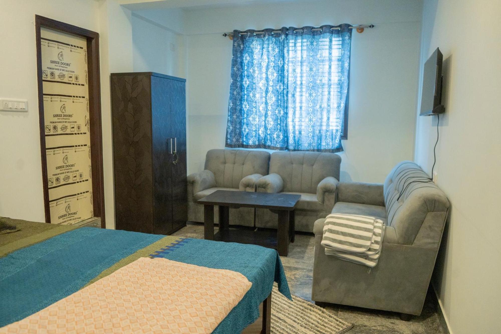 Vj Hostel *