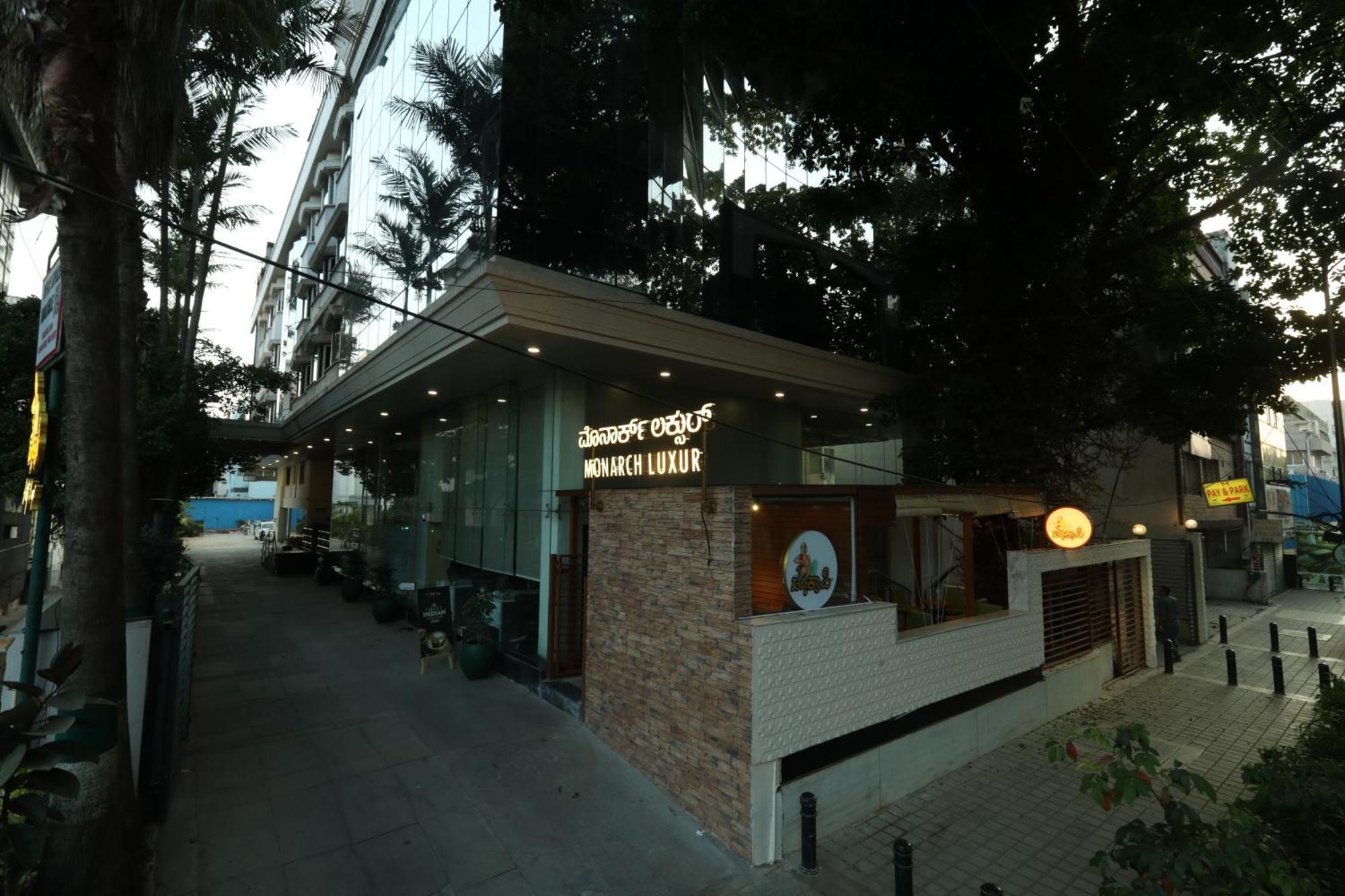 Monarch Luxur - Infantry Road Hotel Bangalore