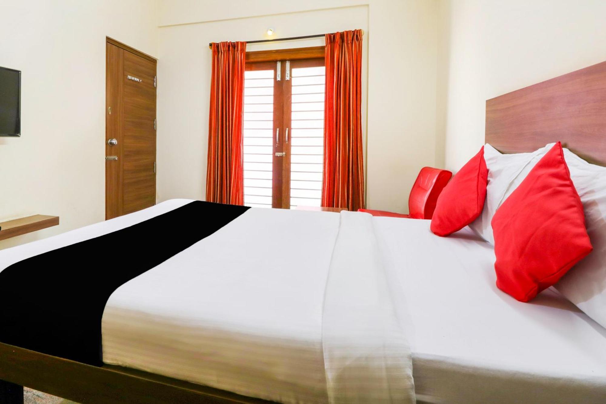 O Champion Comfort Near Hosahalli Metro Station 3* Bangalore