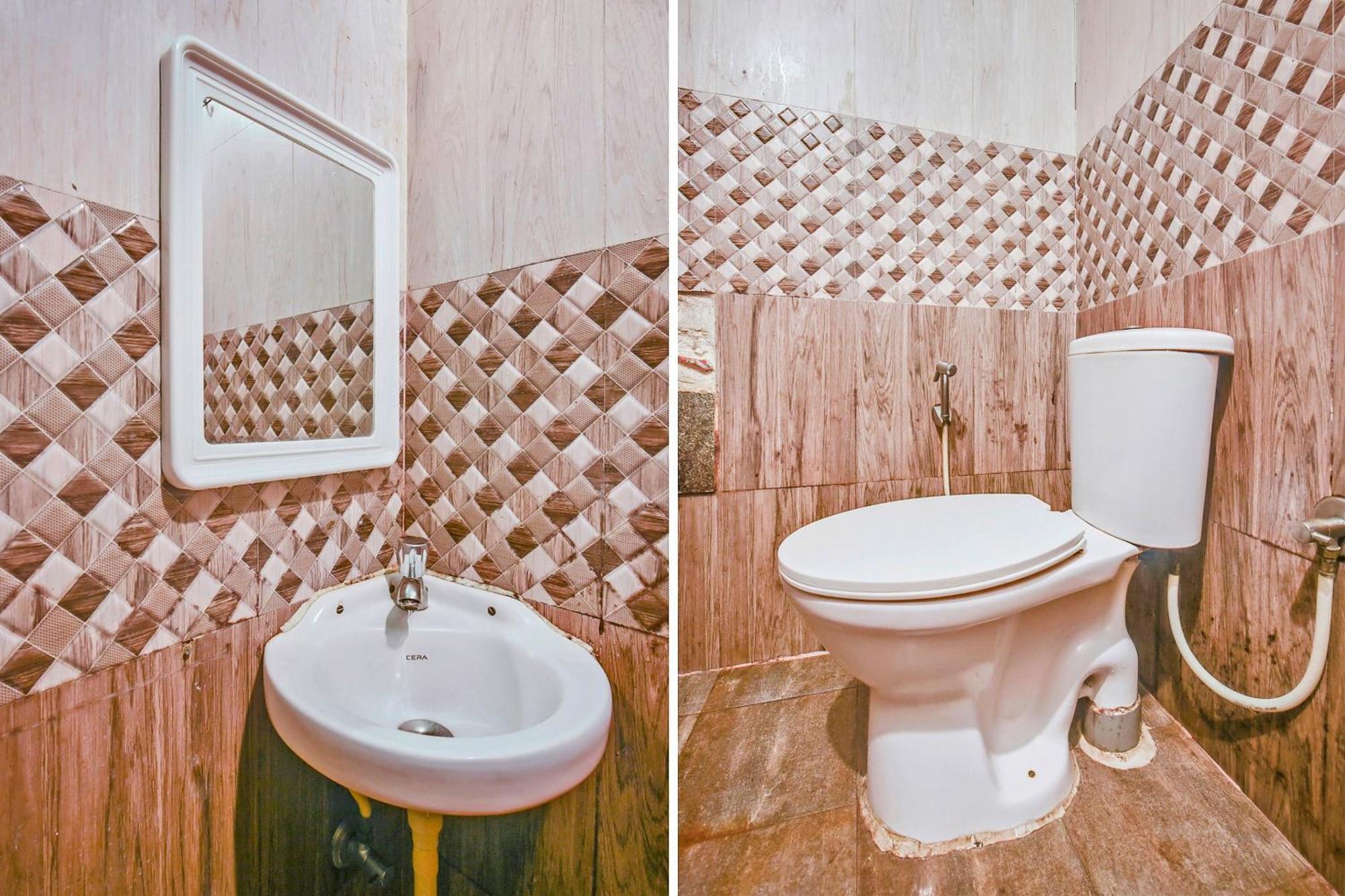 O Sri Sai Guru Comforts Hotel 3*