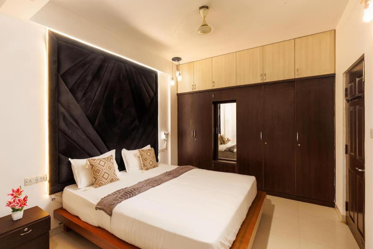 Hotel White Lotus By Orbit