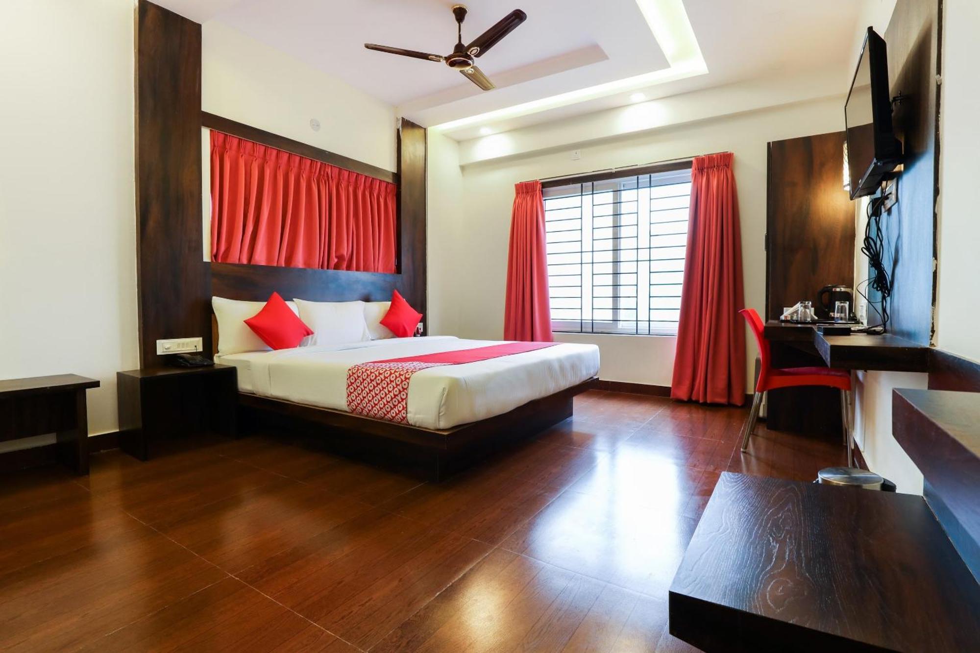 O Royal Wood Premier 3* Bangalore