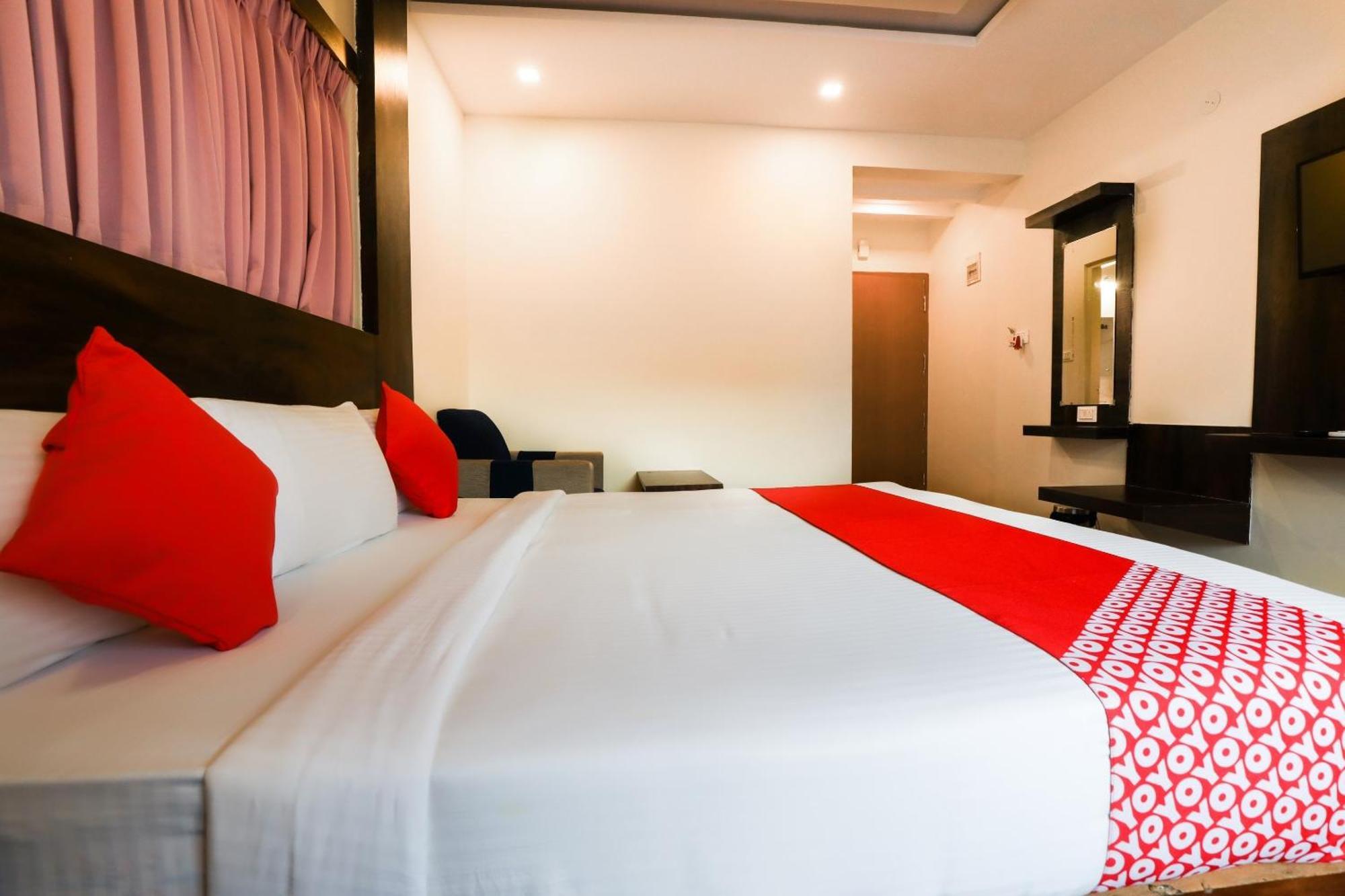 O Royal Wood Premier Hotel 3*
