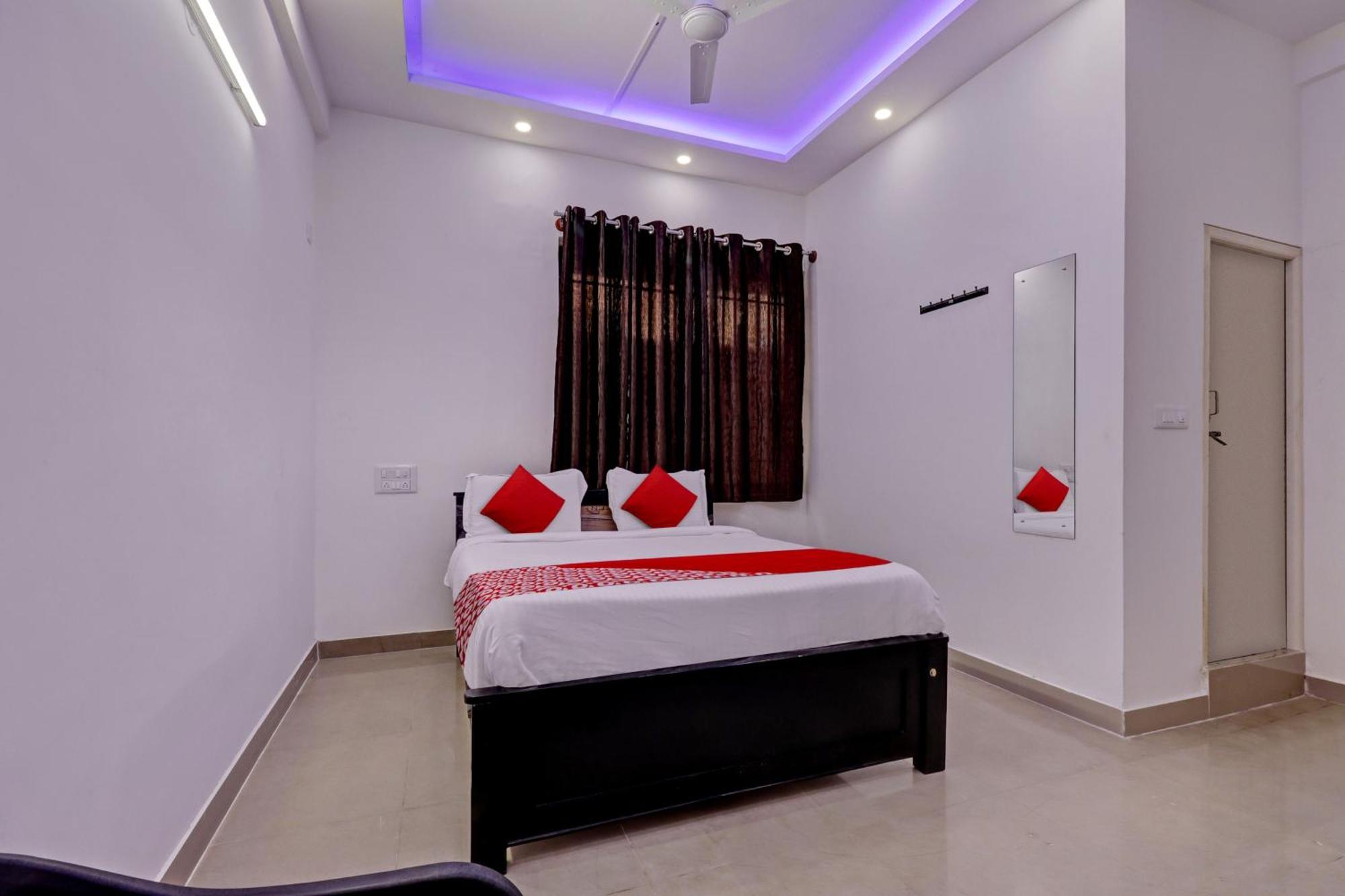 O Maruthi Paradise Hotel