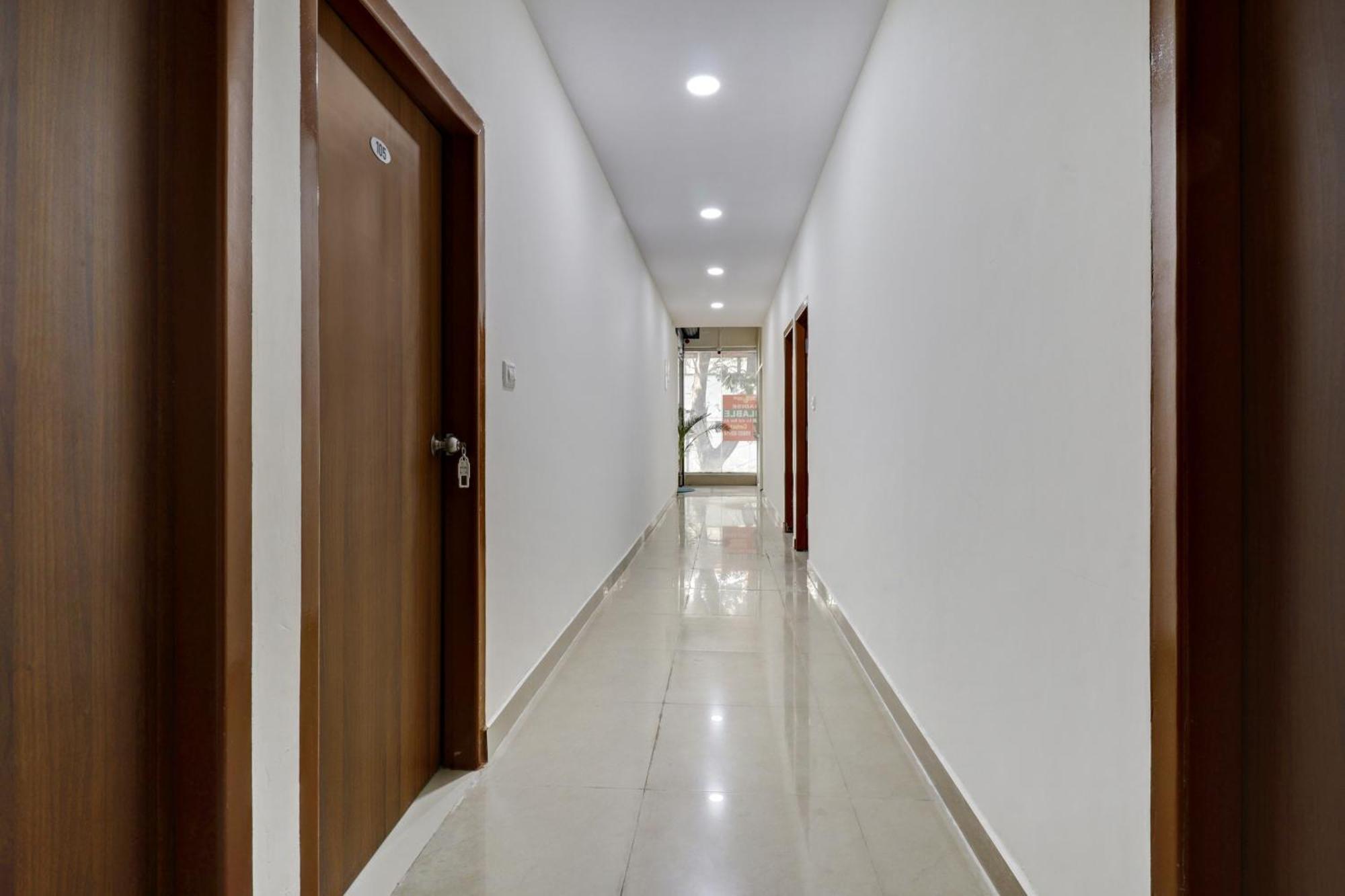 O Maruthi Paradise Hotel