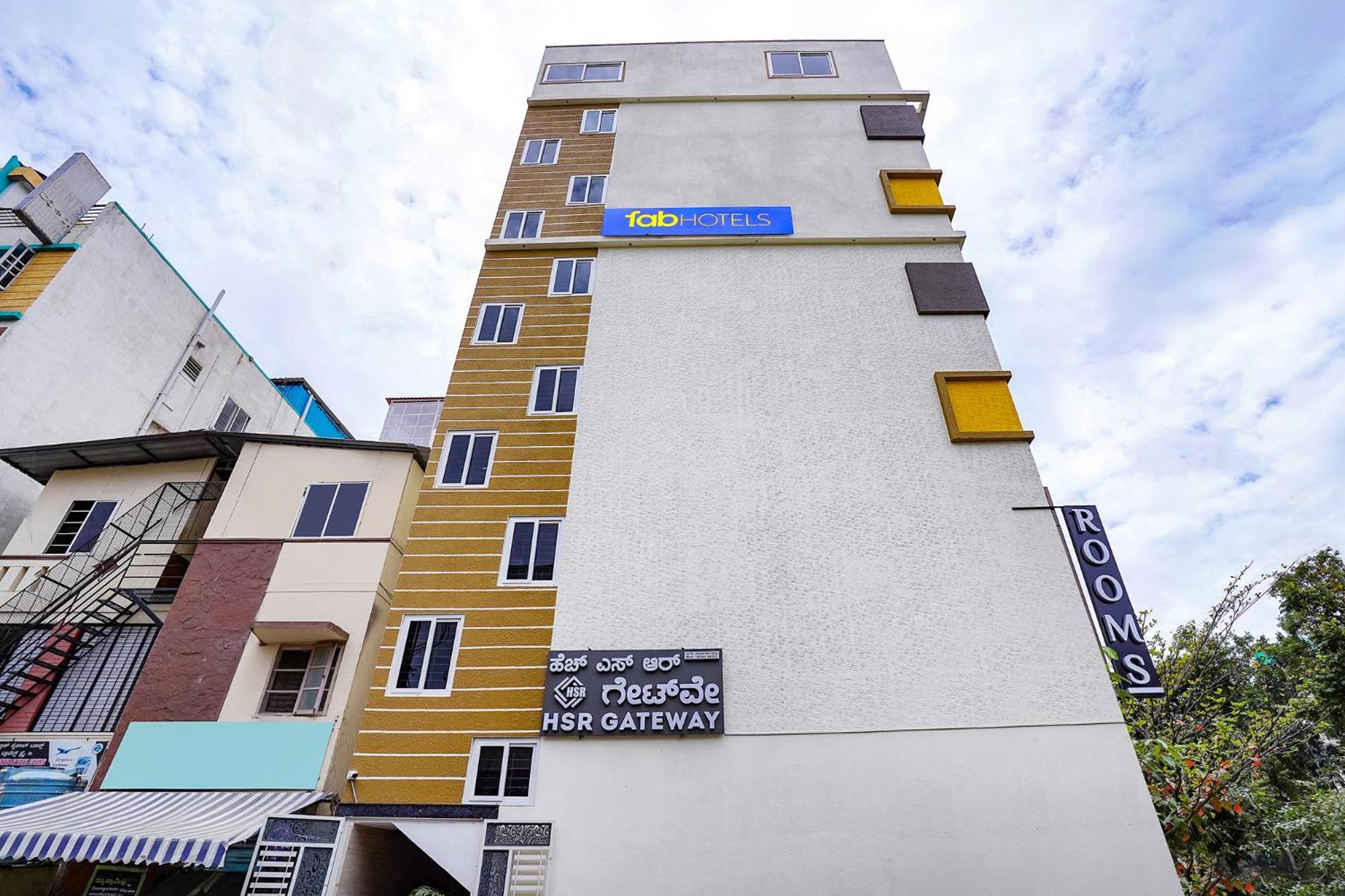 Hotel Fabhotel Hsr Gateway 3*