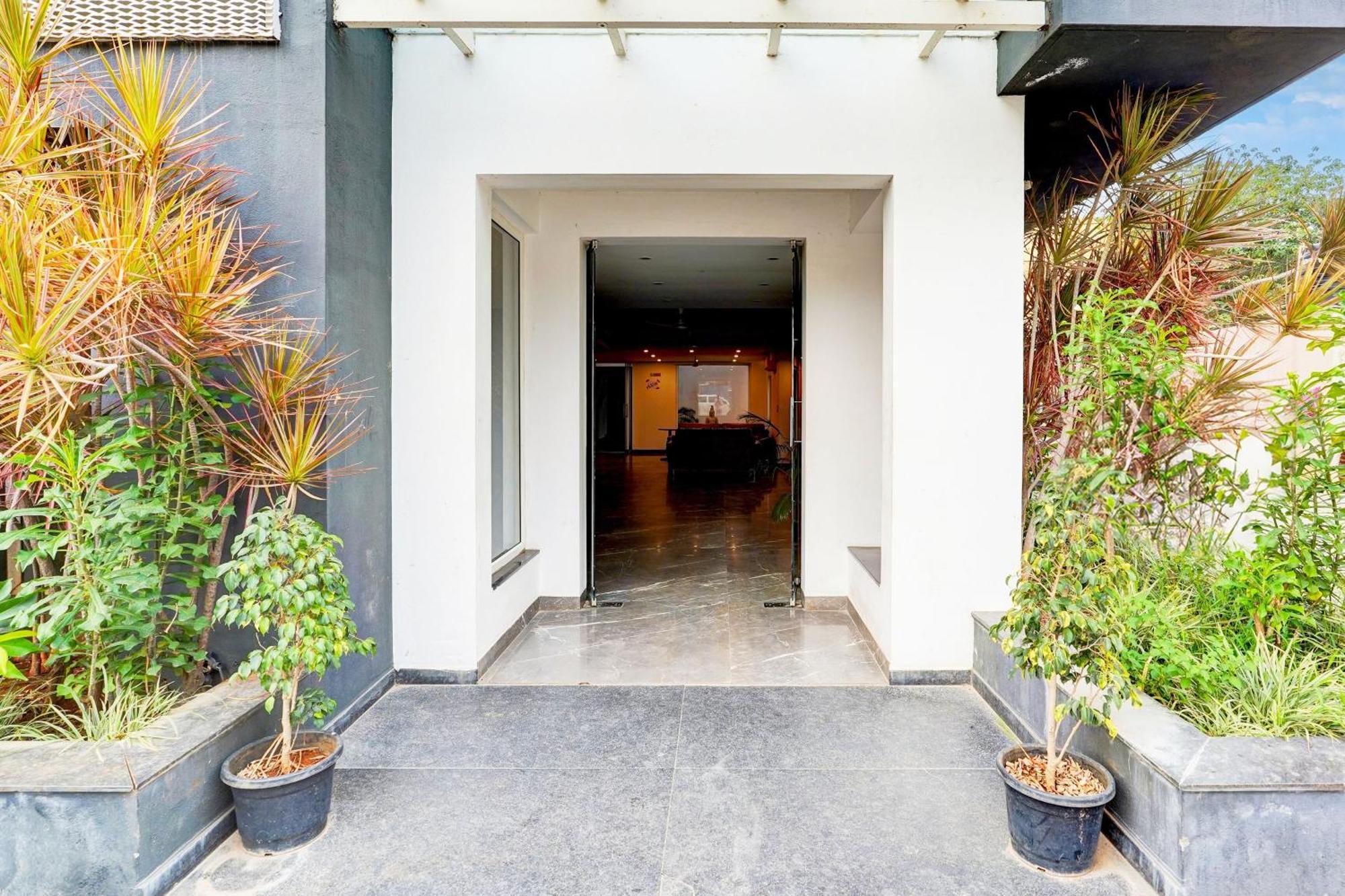 Super Townhouse Hebbal Bhadrappa Layout Bangalore