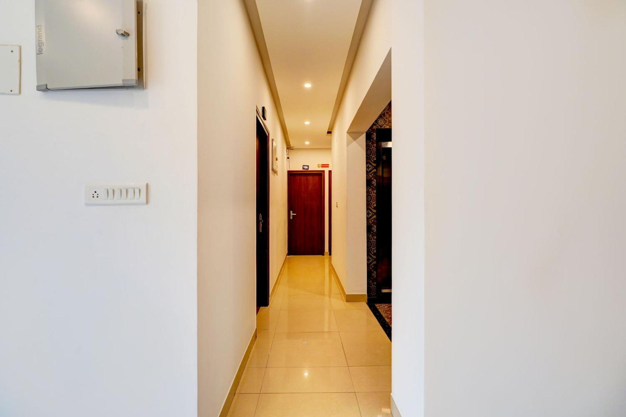 Hotel Super Townhouse Hebbal Bhadrappa Layout
