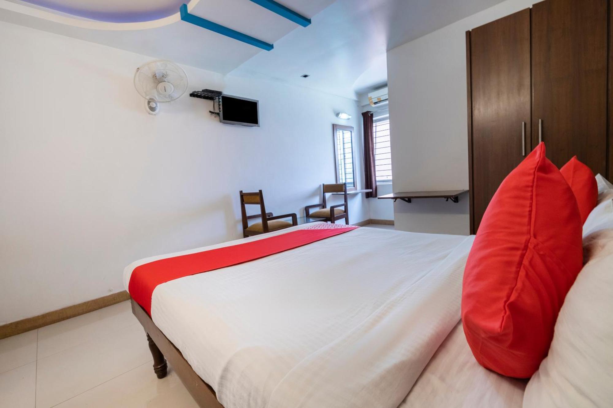 71863 The Red Velvet Opposite Novel Office Marathahalli Bridge. 3*