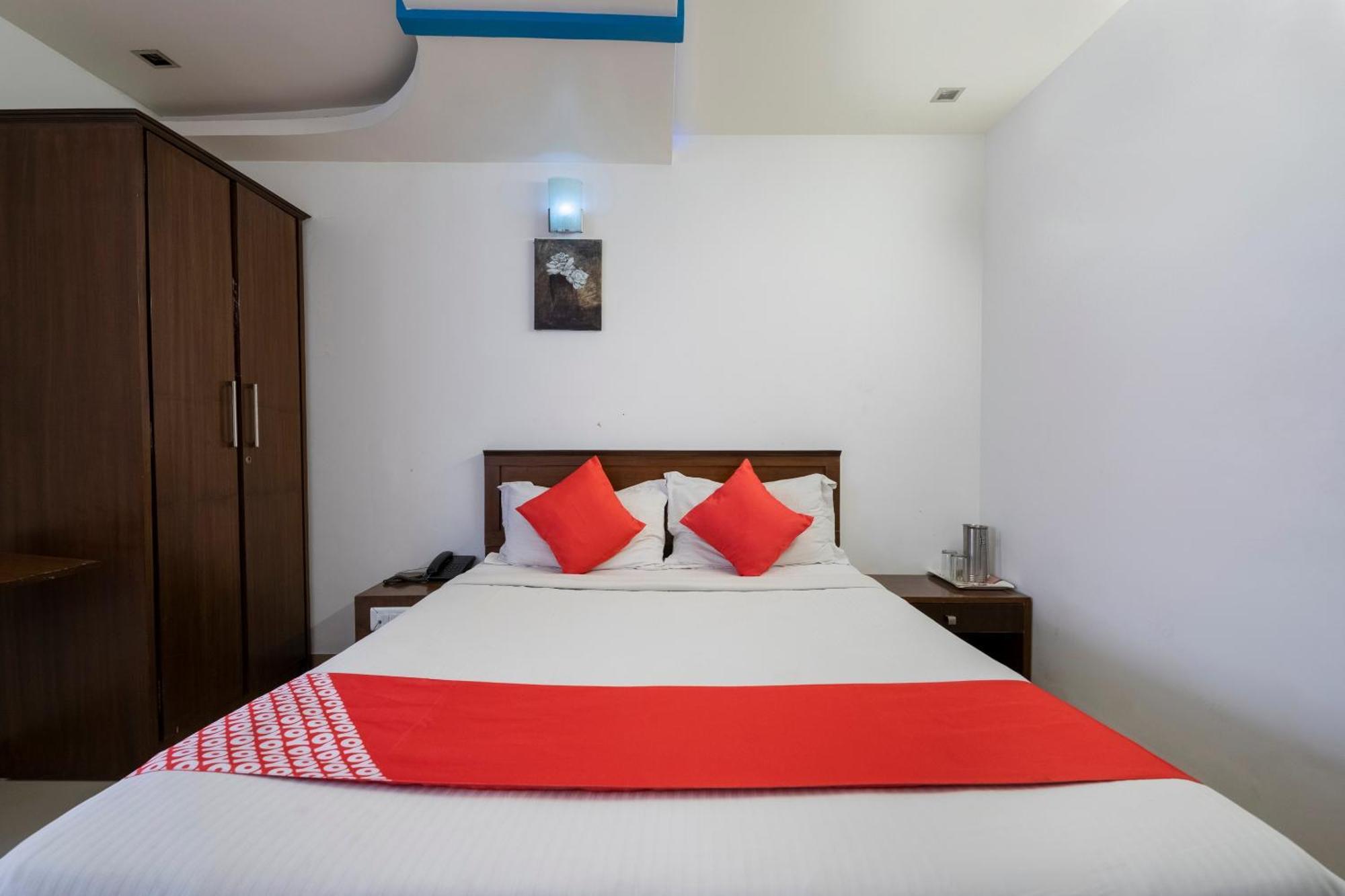 Hotel 71863 The Red Velvet Opposite Novel Office Marathahalli Bridge.