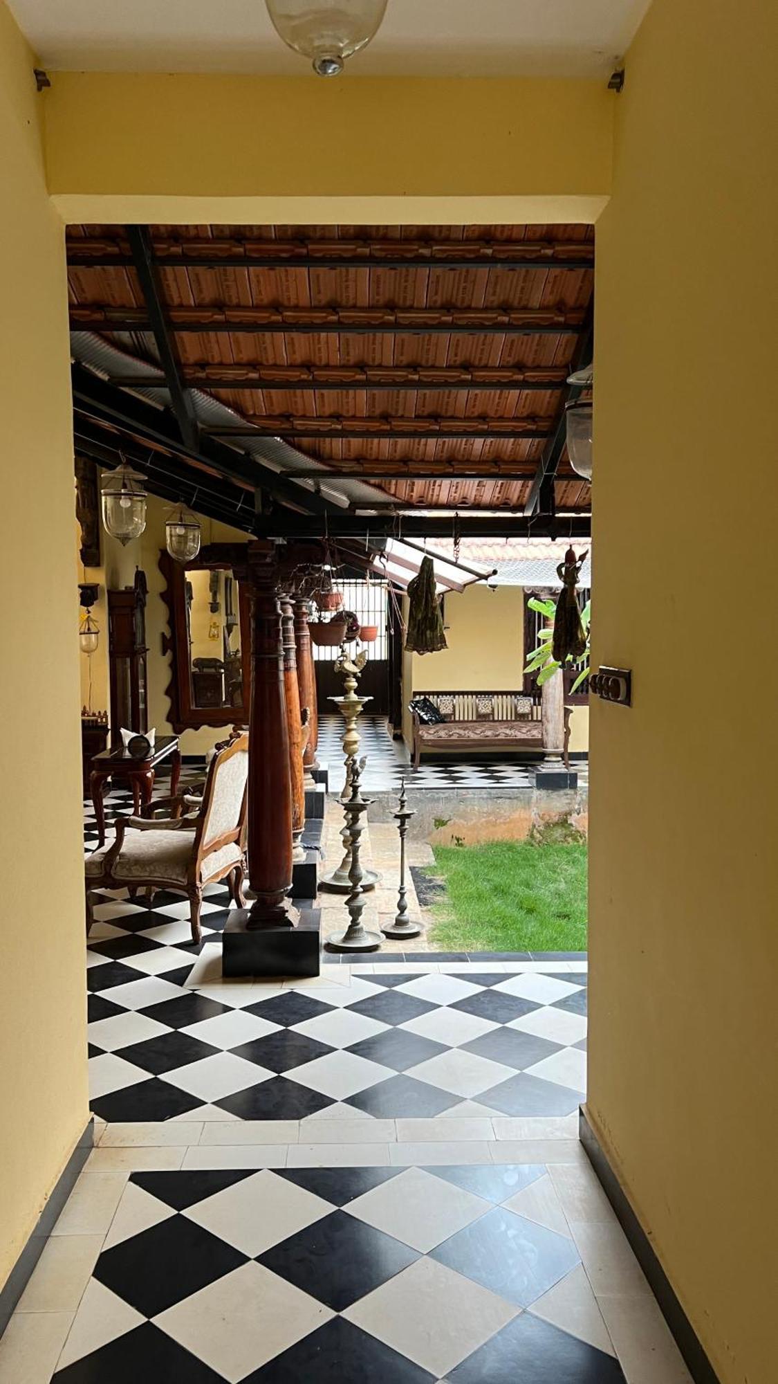The Courtyard Bendakaluru By 8055 * Bangalore