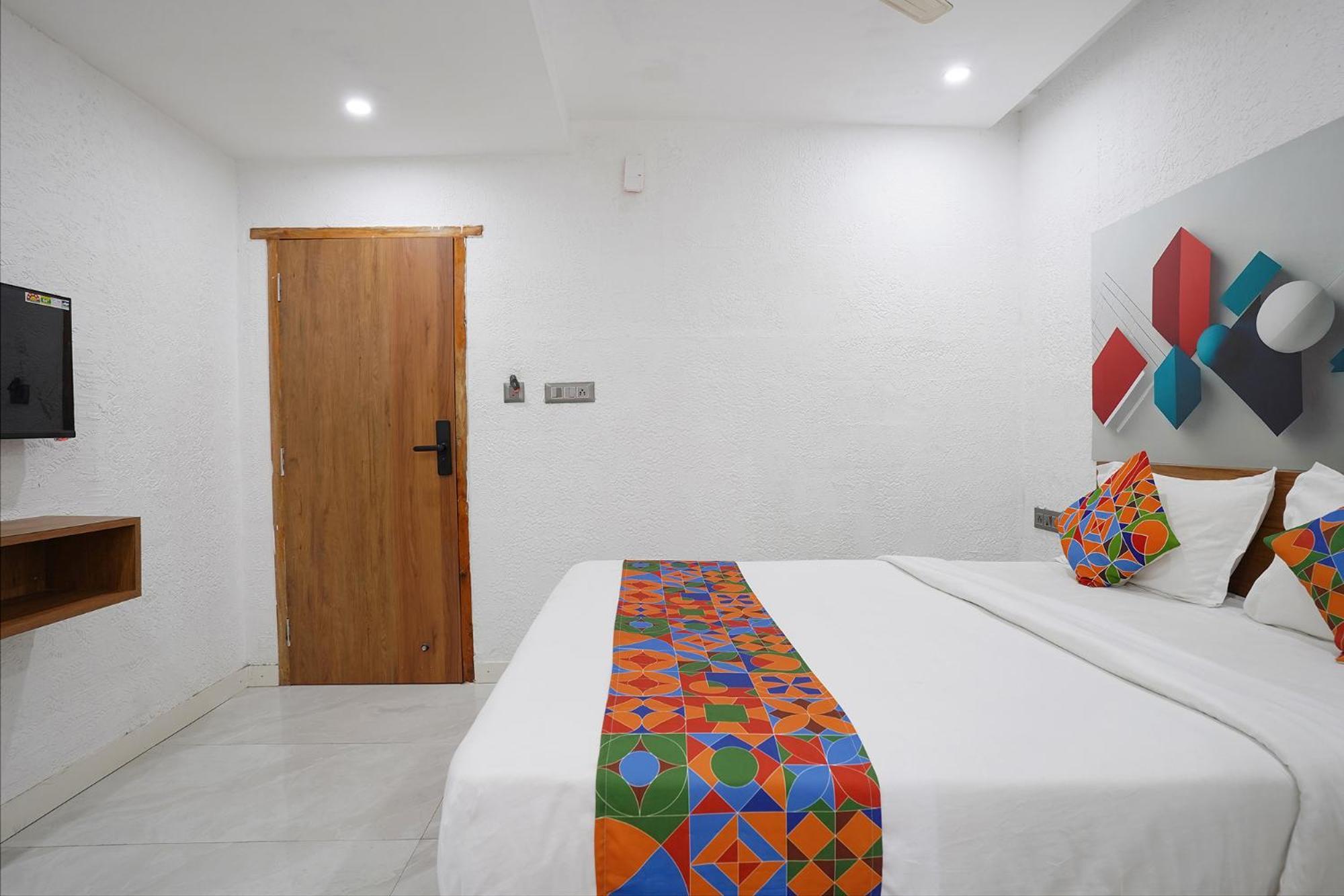 Hotel Fabhotel Nk Comforts - Jp Nagar 3*