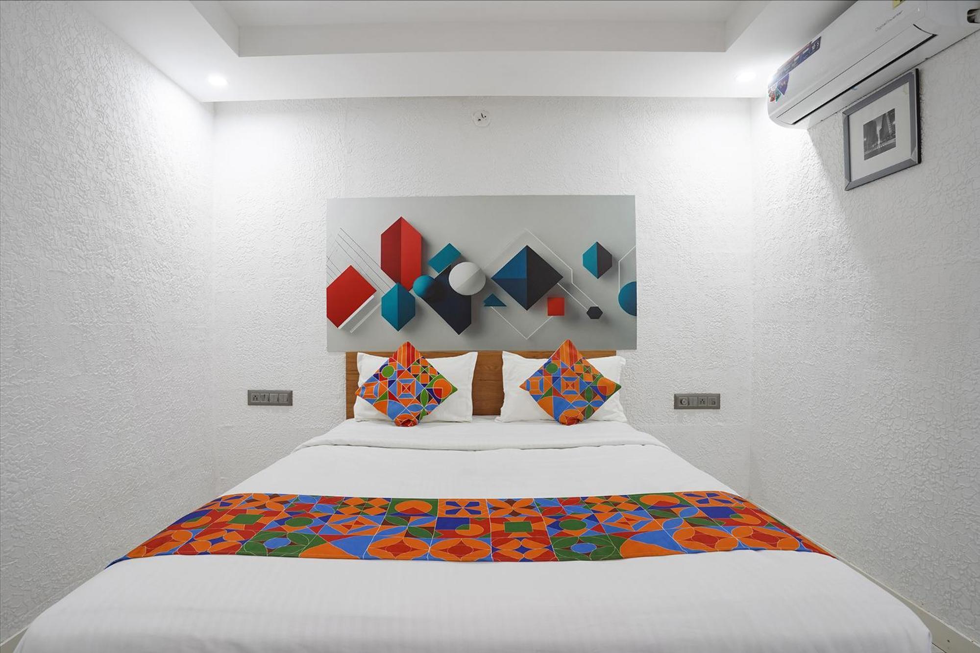 Hotel Fabhotel Nk Comforts - Jp Nagar 3*