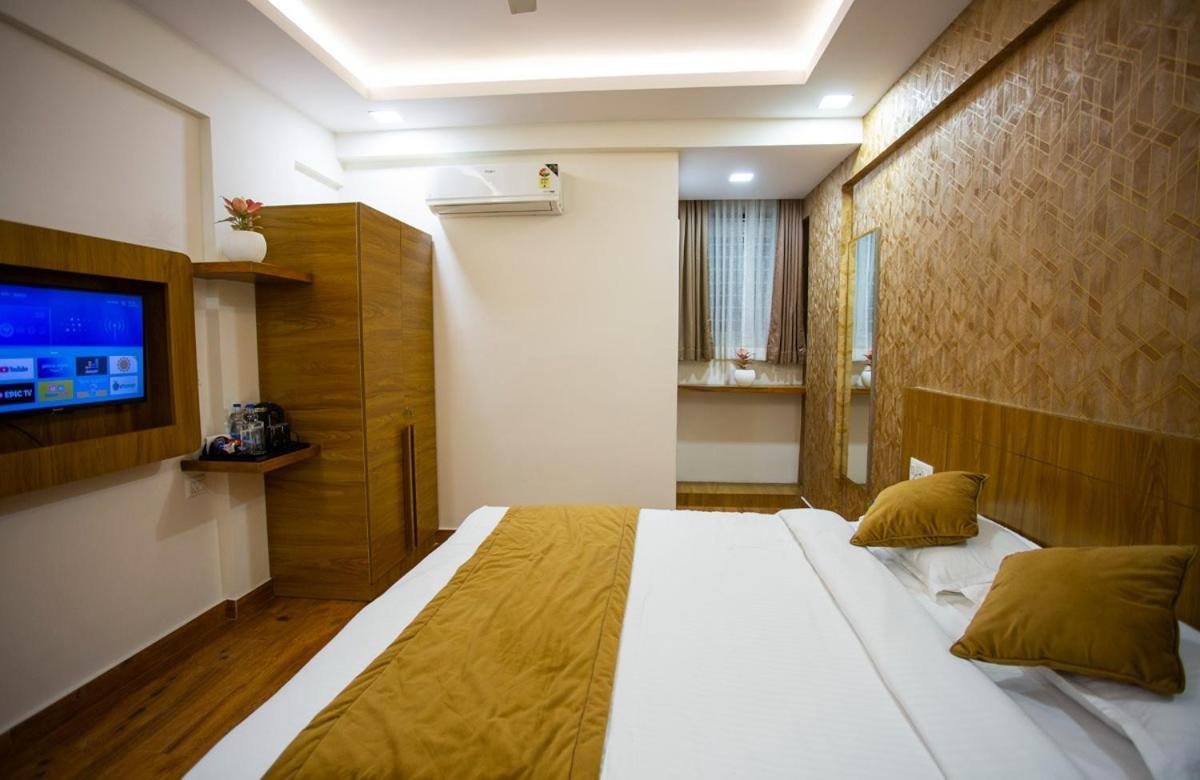 Hotel Ellegant 2*
