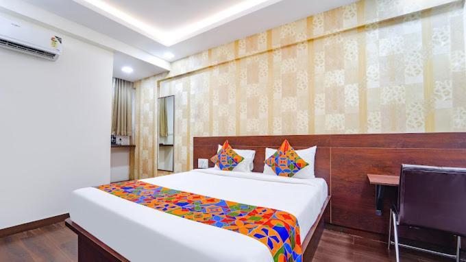 Hotel Ellegant 2*