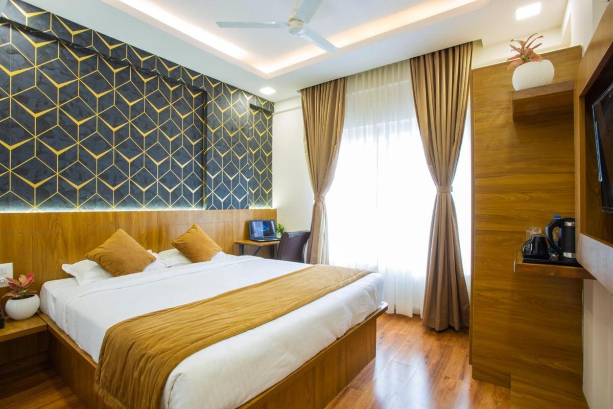 Ellegant 2* Bangalore
