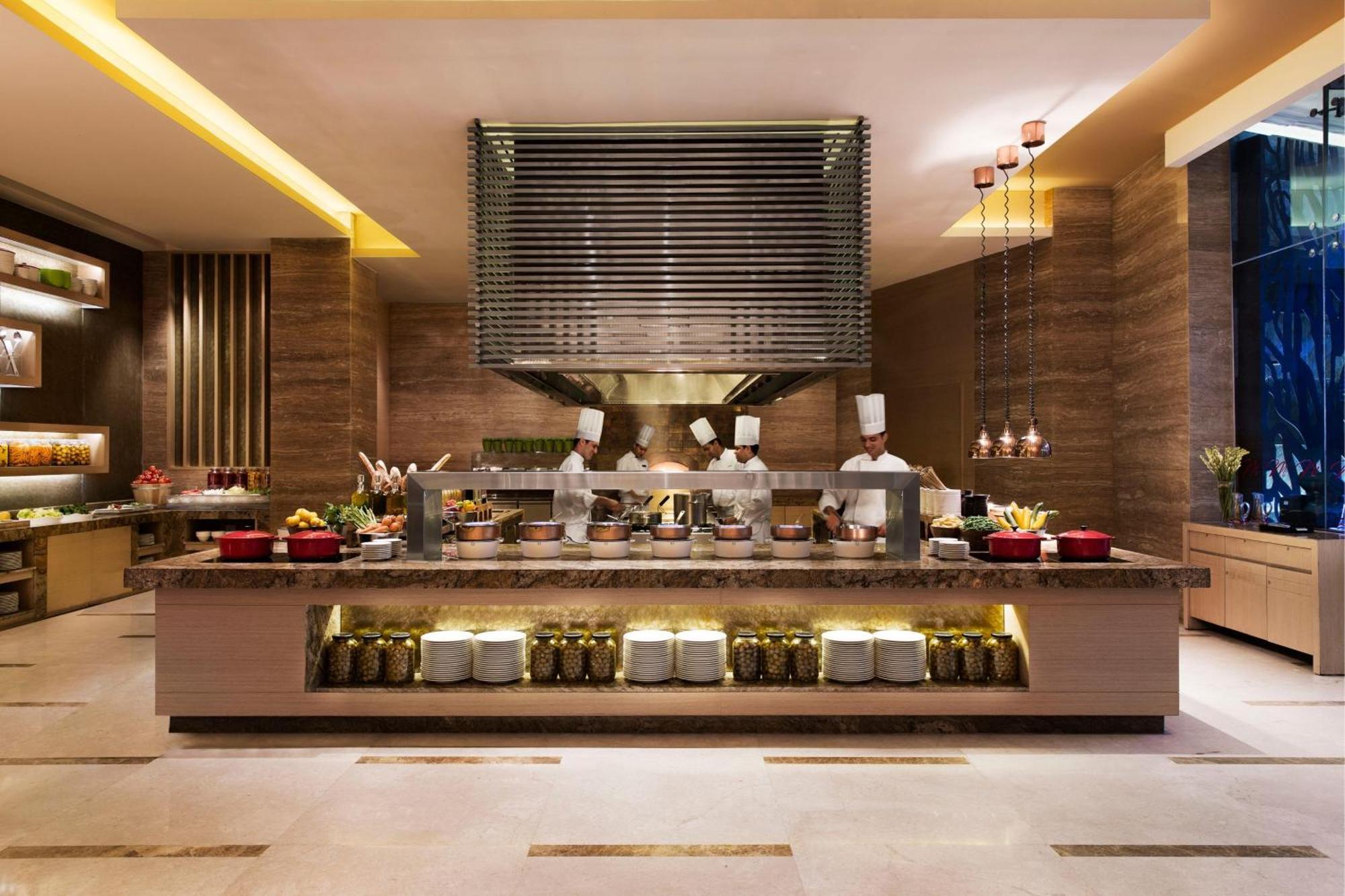Hotel Marriott Whitefield 5*