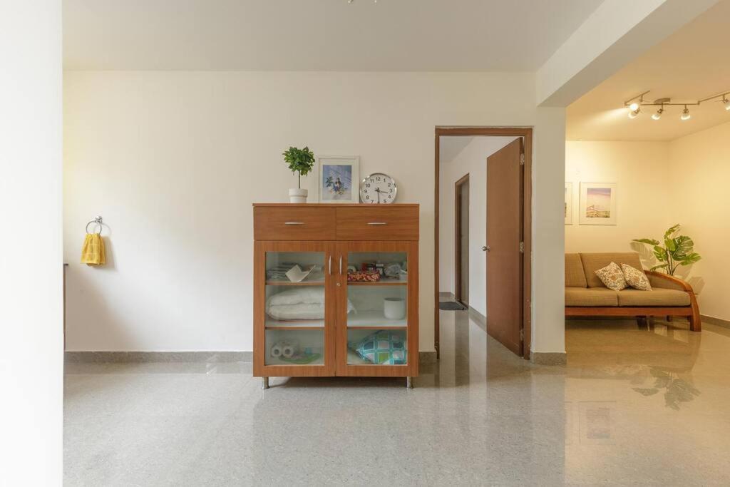 Apartment #09 Close To Aster Cmi, Manipal, Hebbal Bangalore