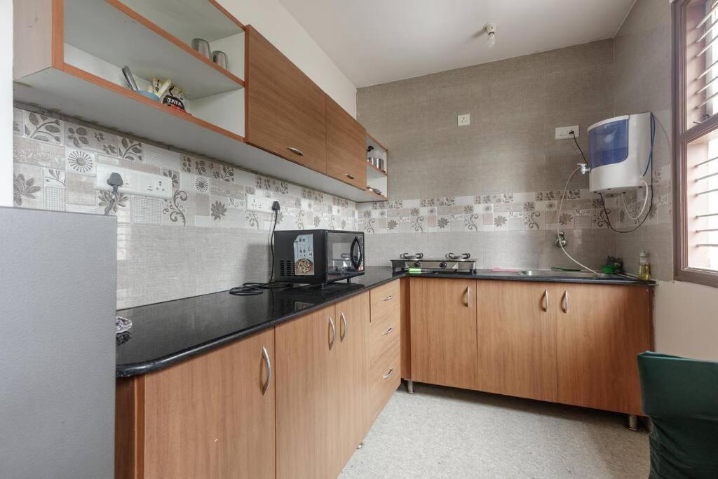 Apartment #09 Close To Aster Cmi, Manipal, Hebbal Bangalore