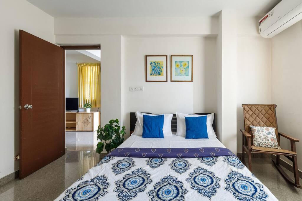 #09 Close To Aster Cmi, Manipal, Hebbal Apartment *