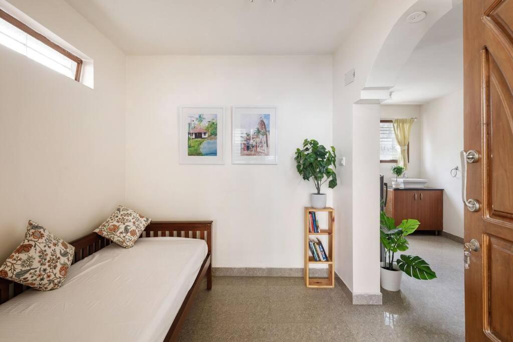 Apartment #09 Close To Aster Cmi, Manipal, Hebbal *
