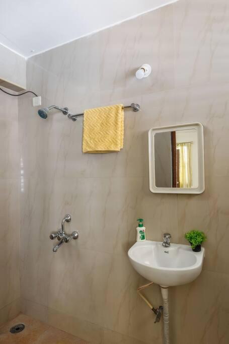 Apartment #09 Close To Aster Cmi, Manipal, Hebbal Bangalore