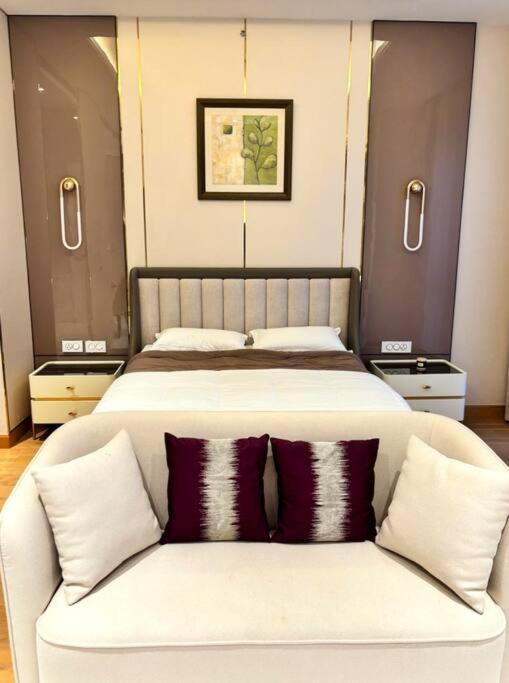 Luxury At Leela Residences Close To Manyanta Tech Park And Airport Apartment Bangalore
